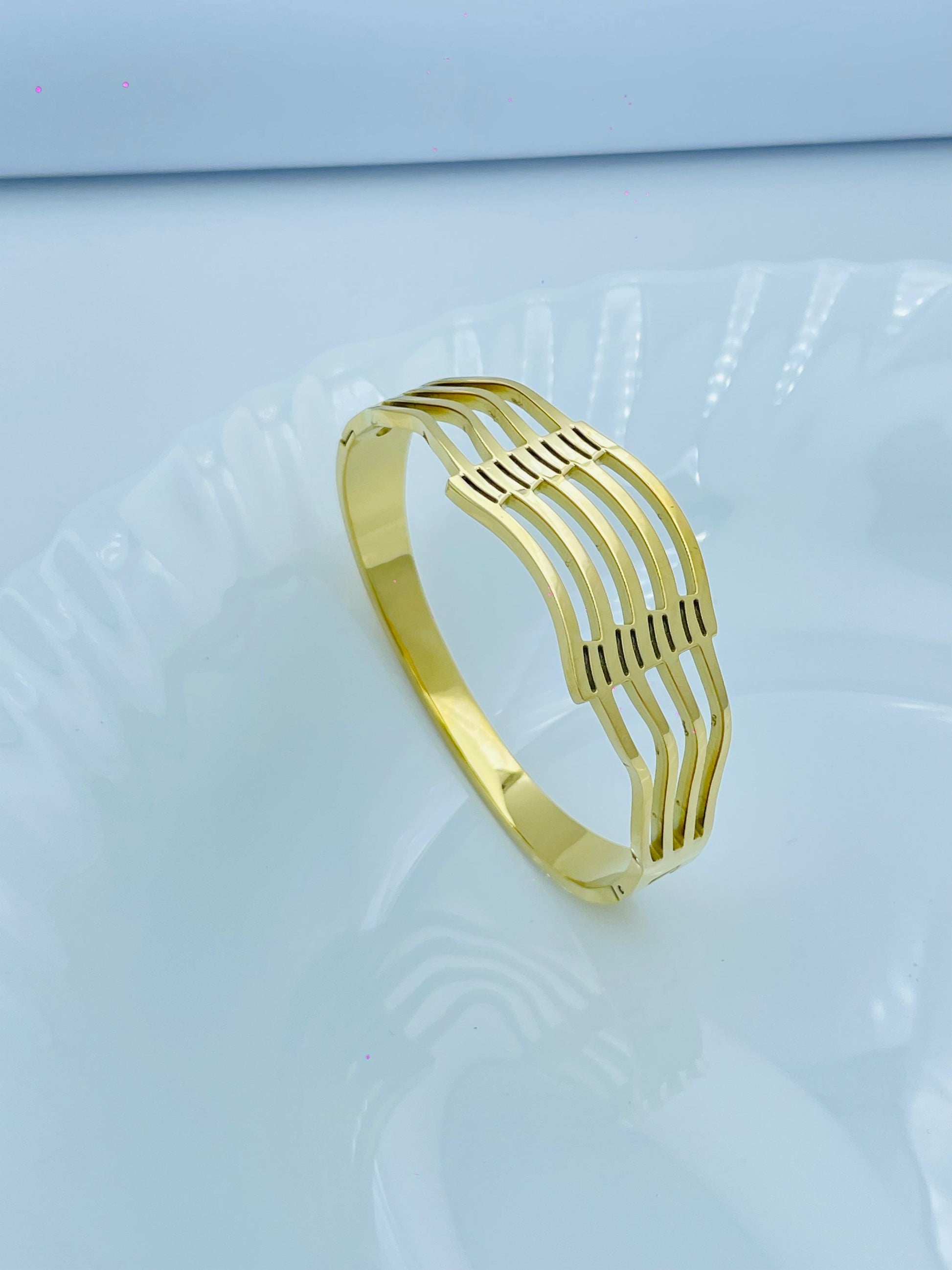 Gold Plated Floral Bracelet – Anti-Tarnish with White Stone Embellishment