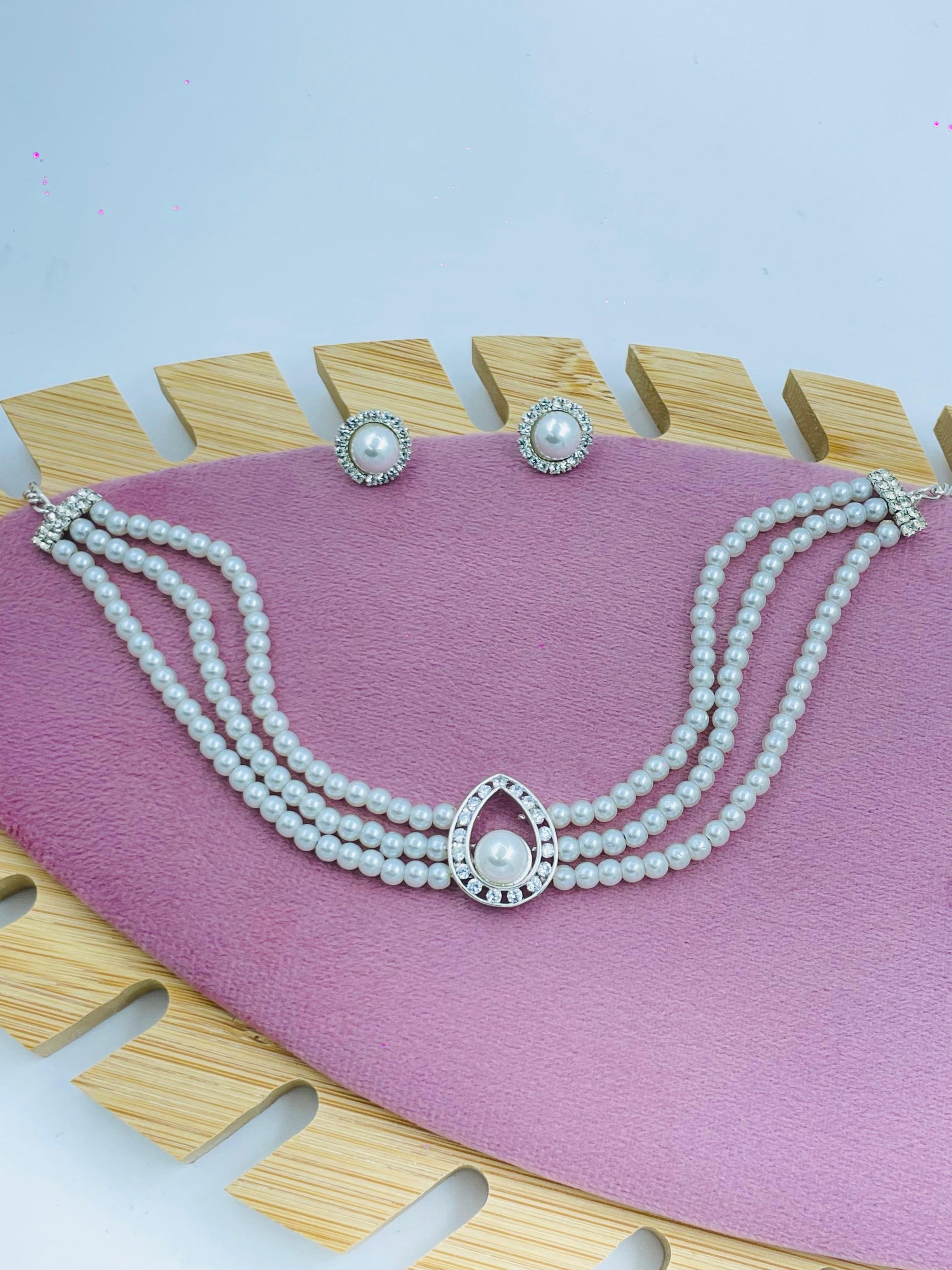 Tears of Grace – Pearl Drop Necklace Set for Elegant Evenings