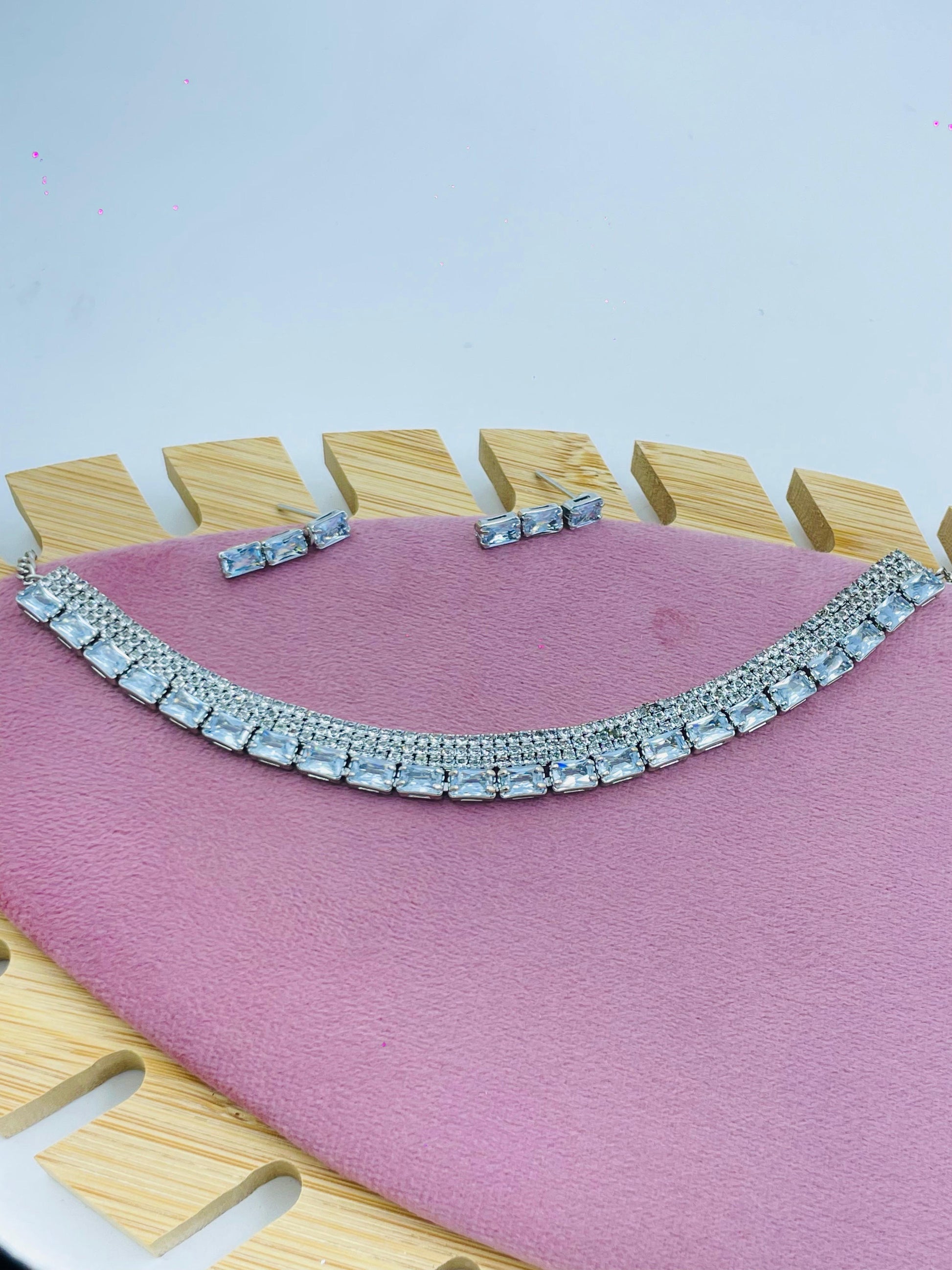 Crystal Clarity Necklace Set – Minimalist Luxe with Baguette Shine