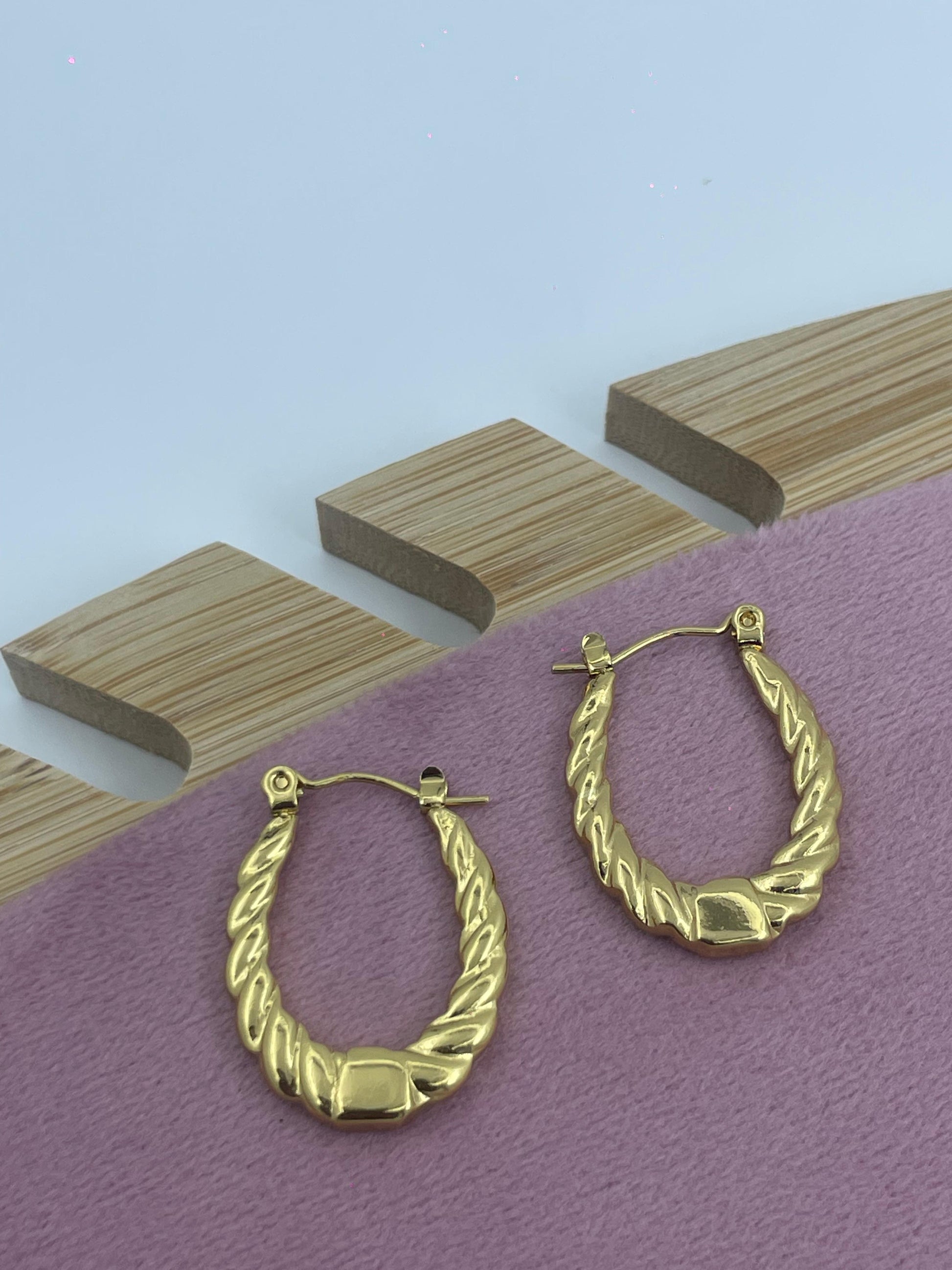 Bold Twisted Oval Gold Hoop Earrings | Anti-Tarnish Knot Design