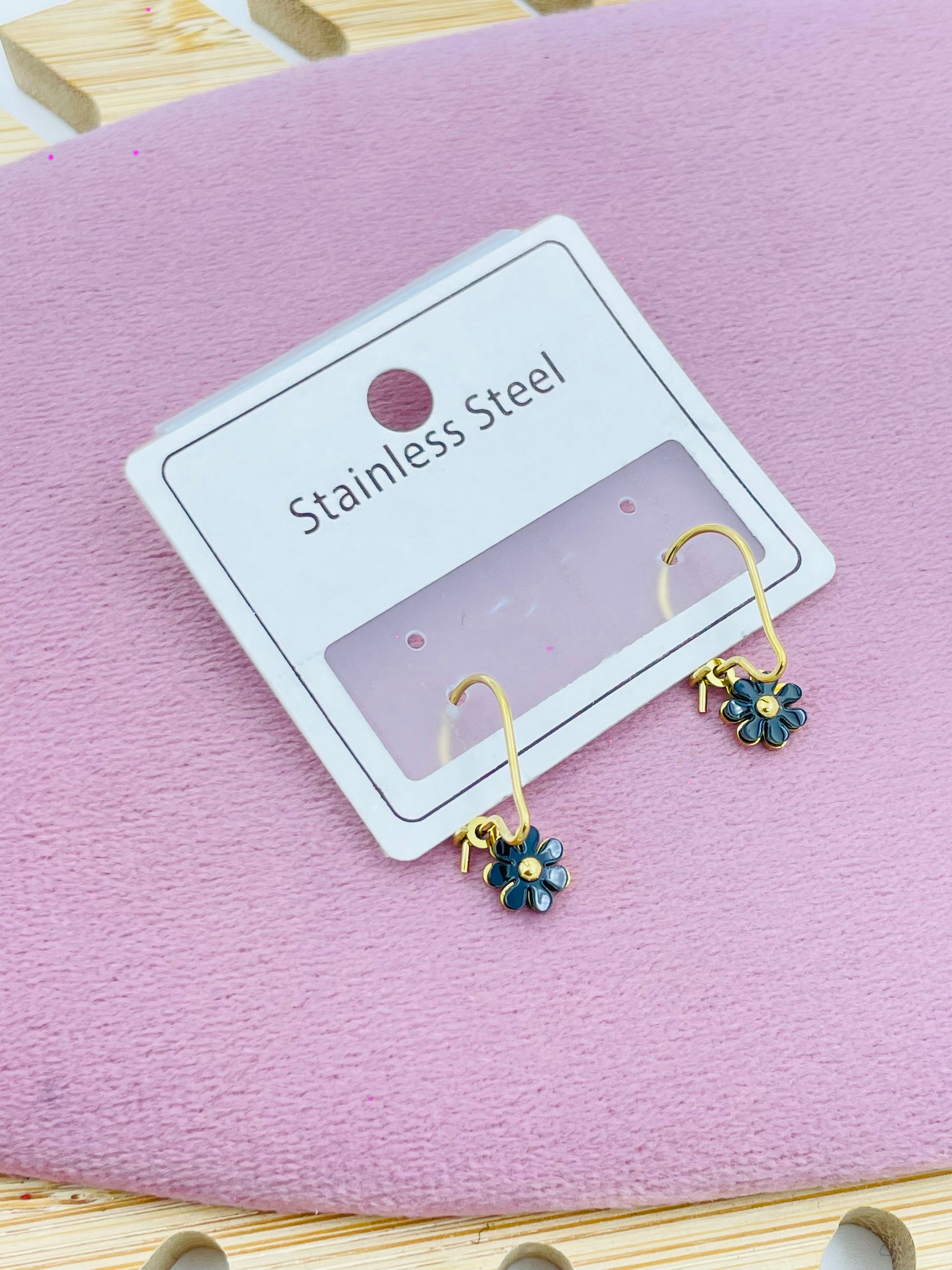 Gold Black Flower Drop Earrings – Stainless Steel Dainty Dangle Jewelry