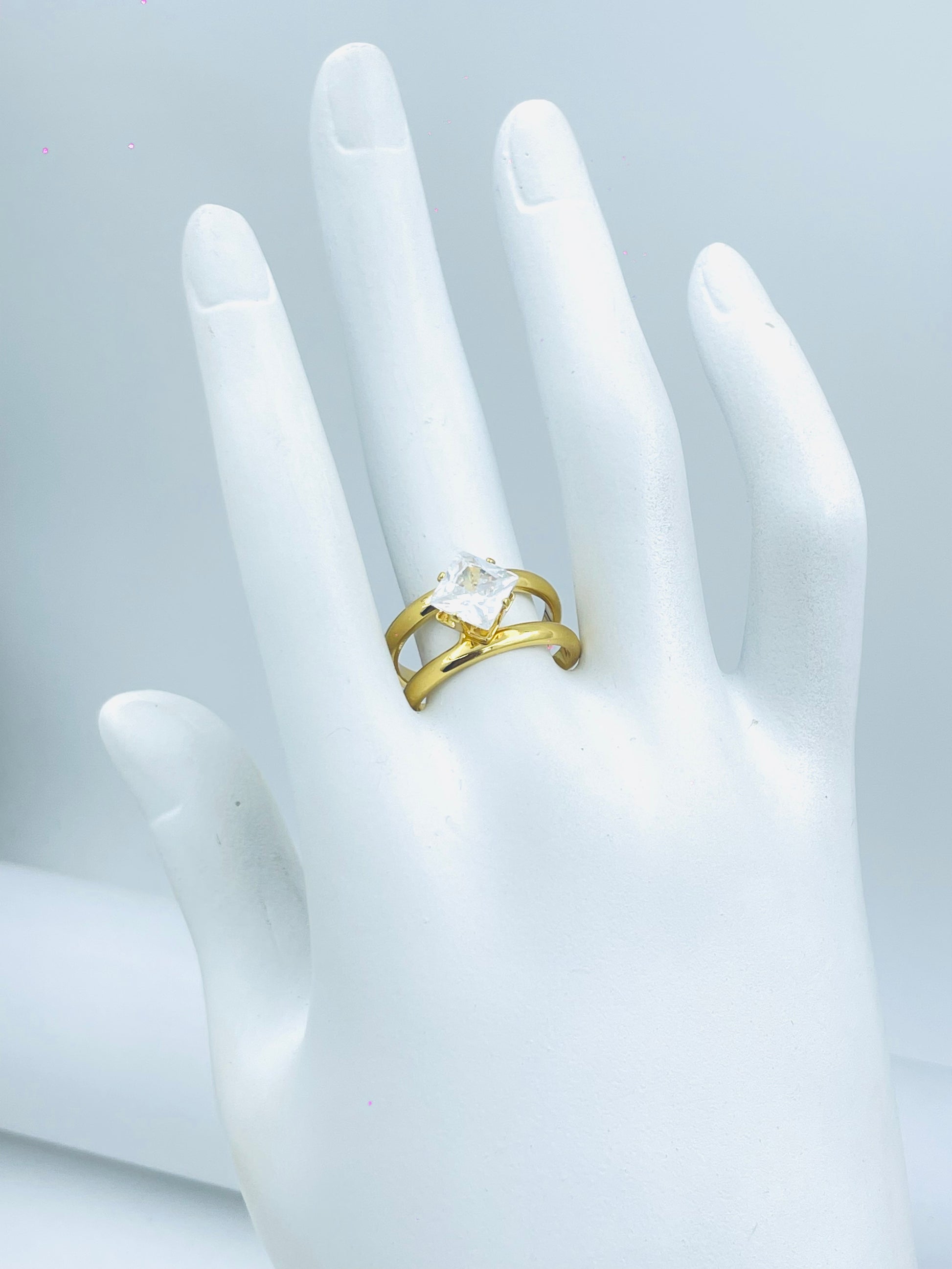 Elegant Gold Double Band Crystal Ring