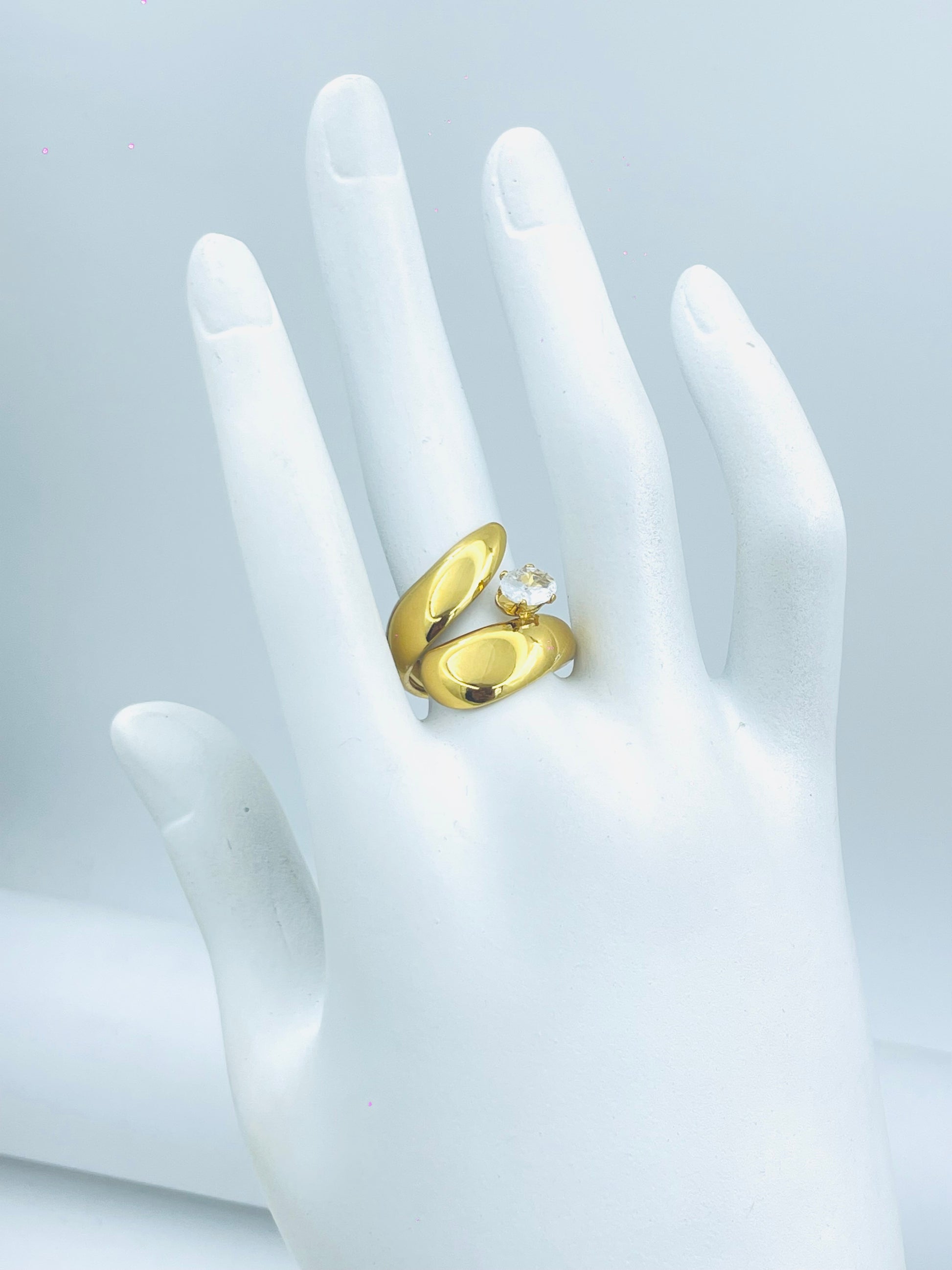 Elegant Gold Plated Ring Set with Clear Crystal