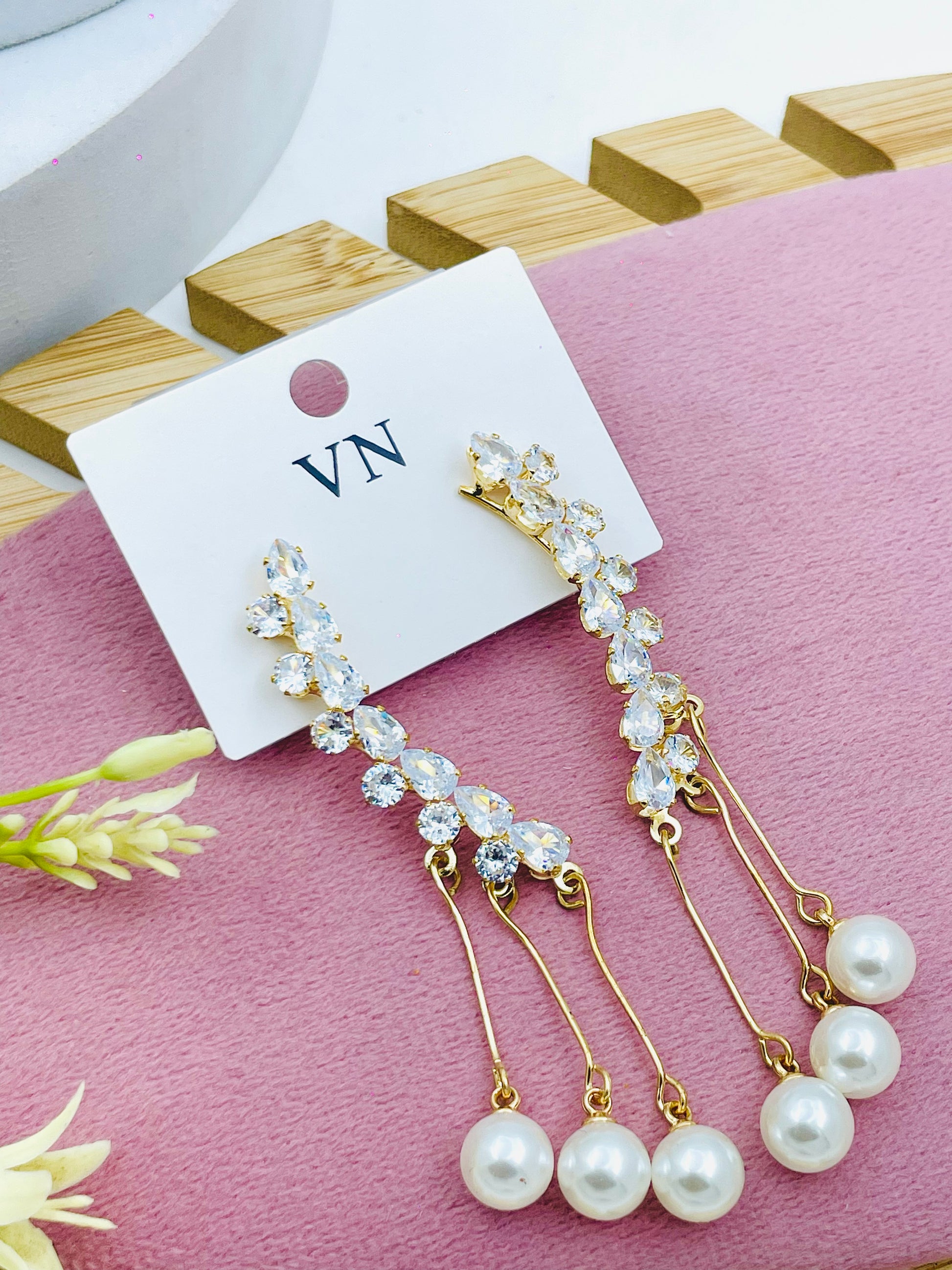 Elegant Crystal and Pearl Dangle Earrings