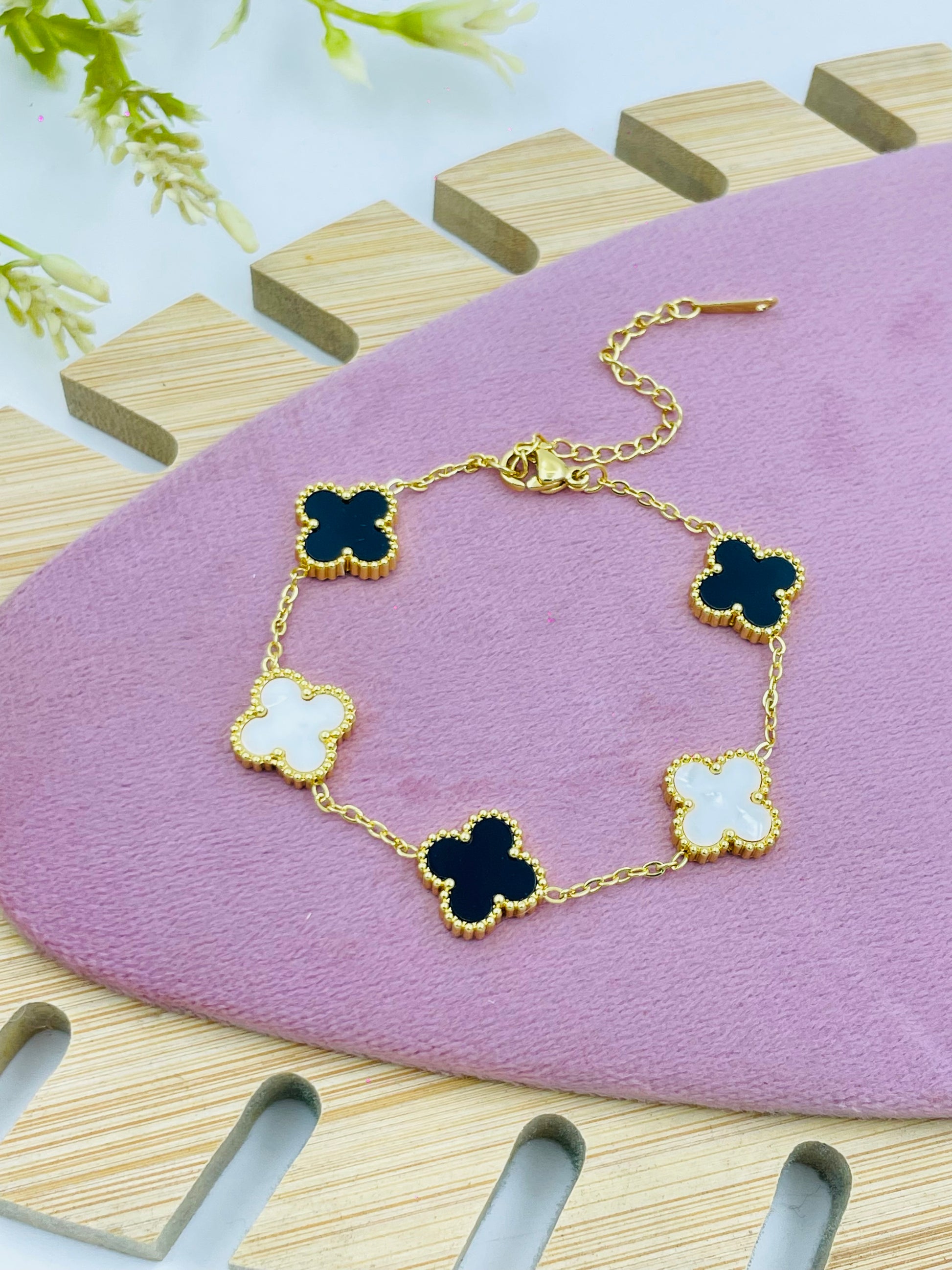 Elegant GoldPlated Clover Charm Bracelet