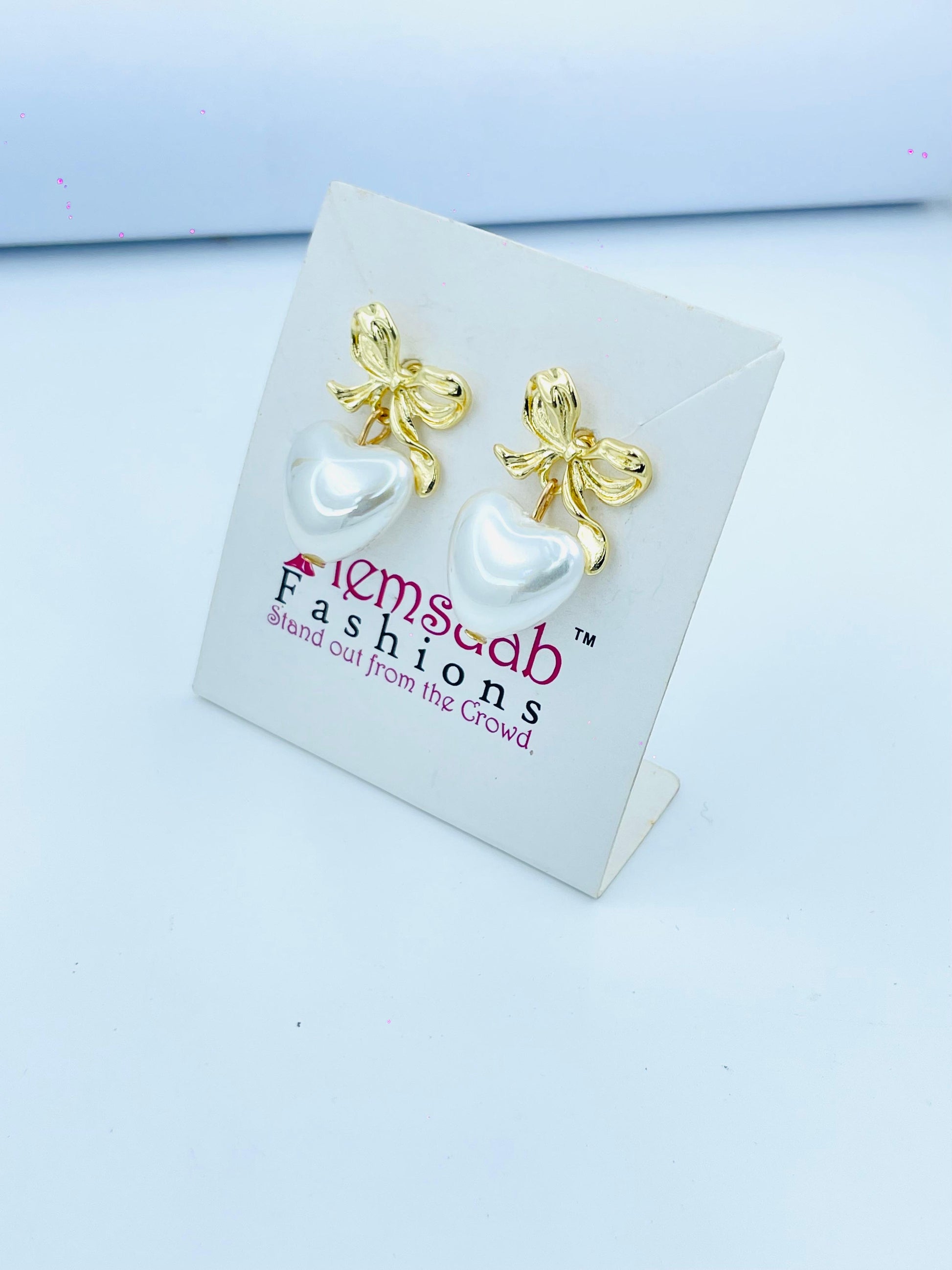 Chic Gold Ribbon & Pearl Heart Drop Earrings