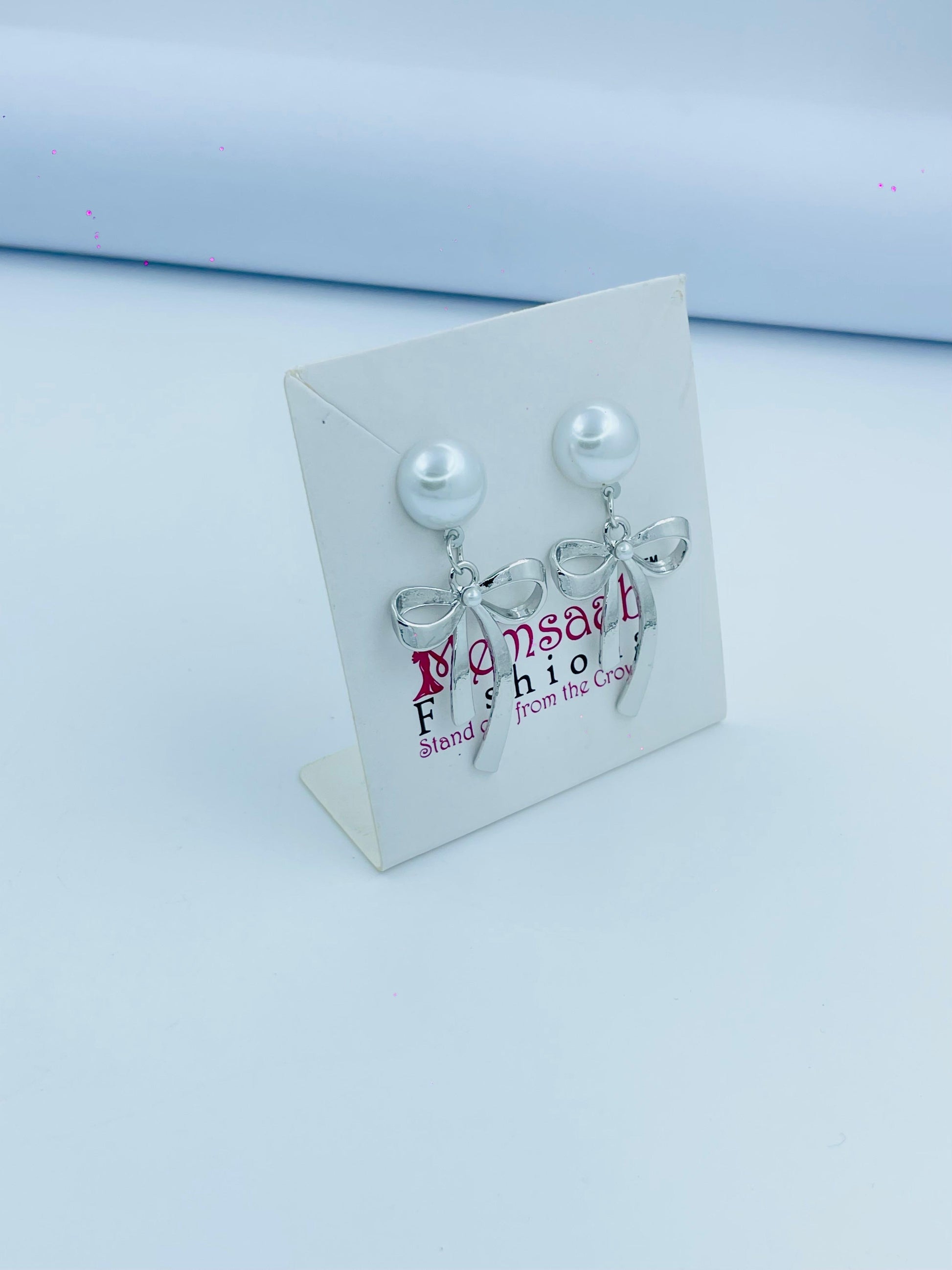 Chic Pearl Stud Earrings with Silver Bow Dangles
