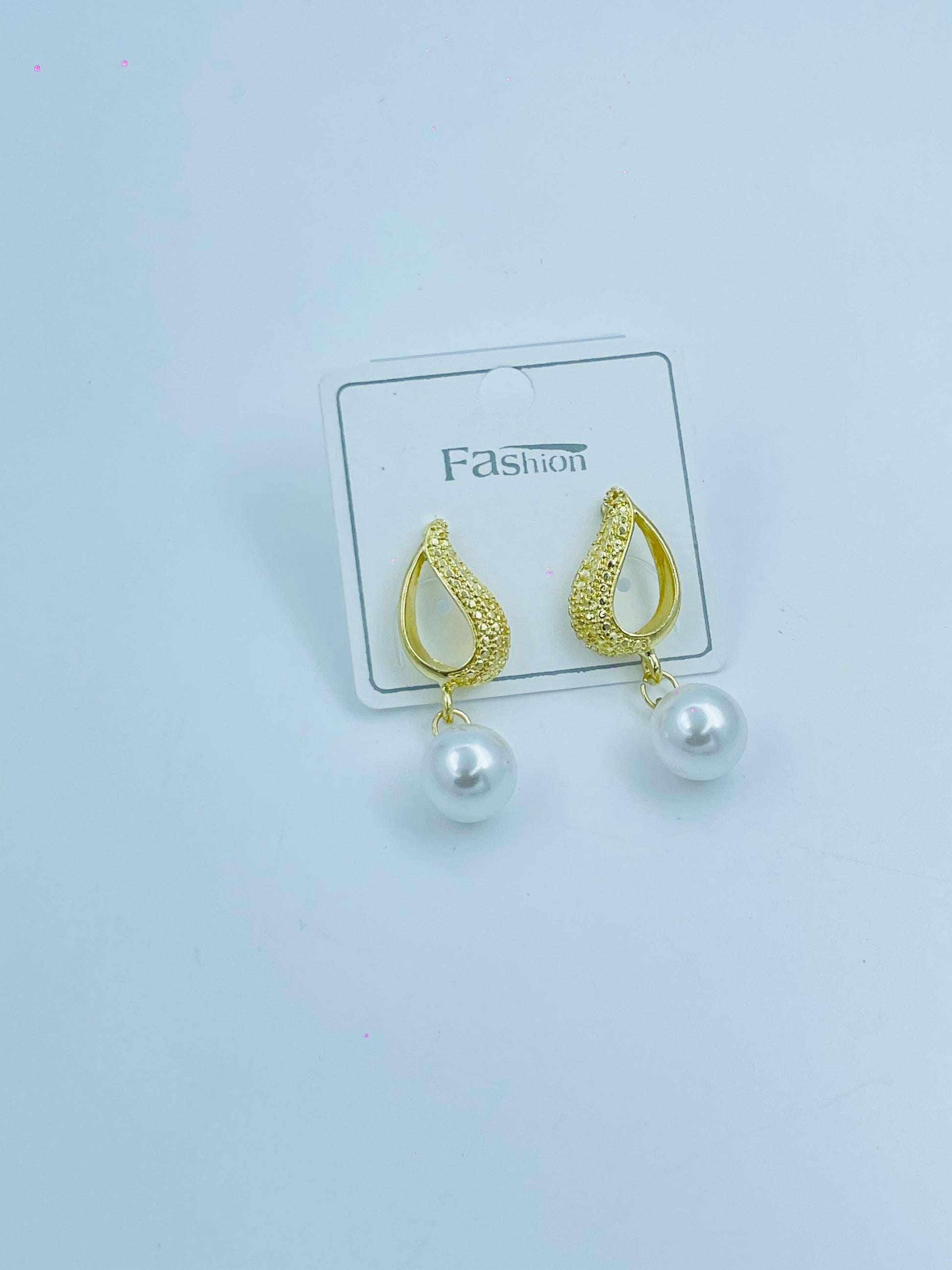 Elegant Gold Teardrop Earrings with Pearl Dangle