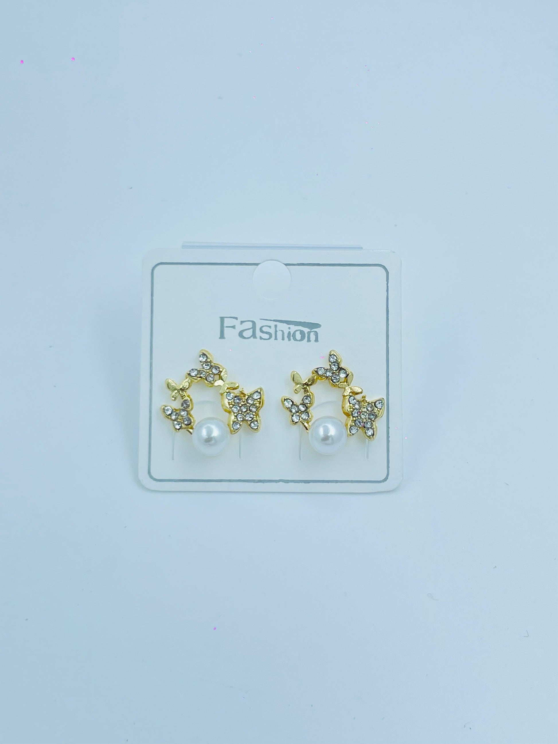Elegant Butterfly Pearl Stud Earrings – Gold & Crystal Accent