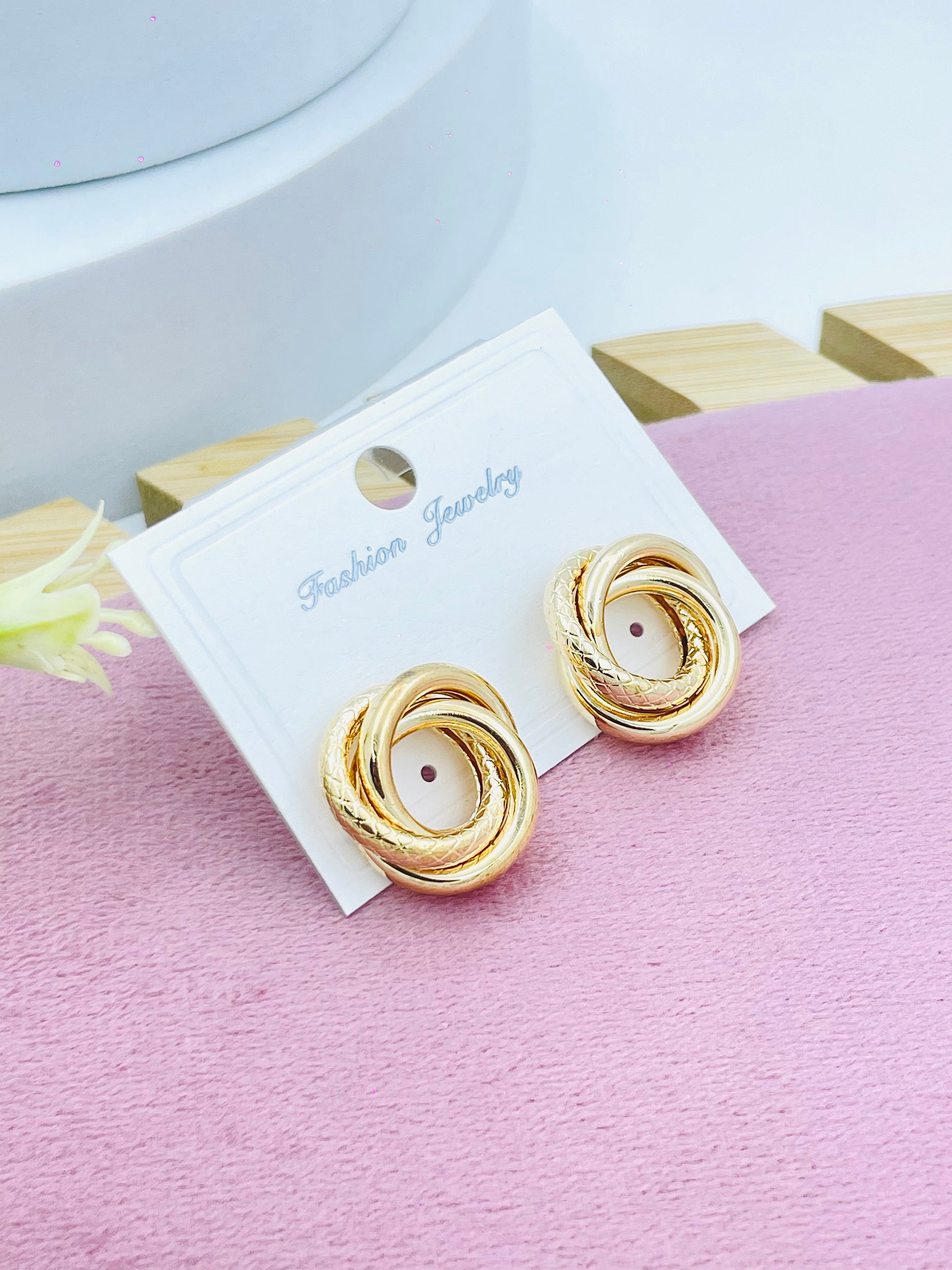 Elegant Gold Twist Knot Earrings for Women