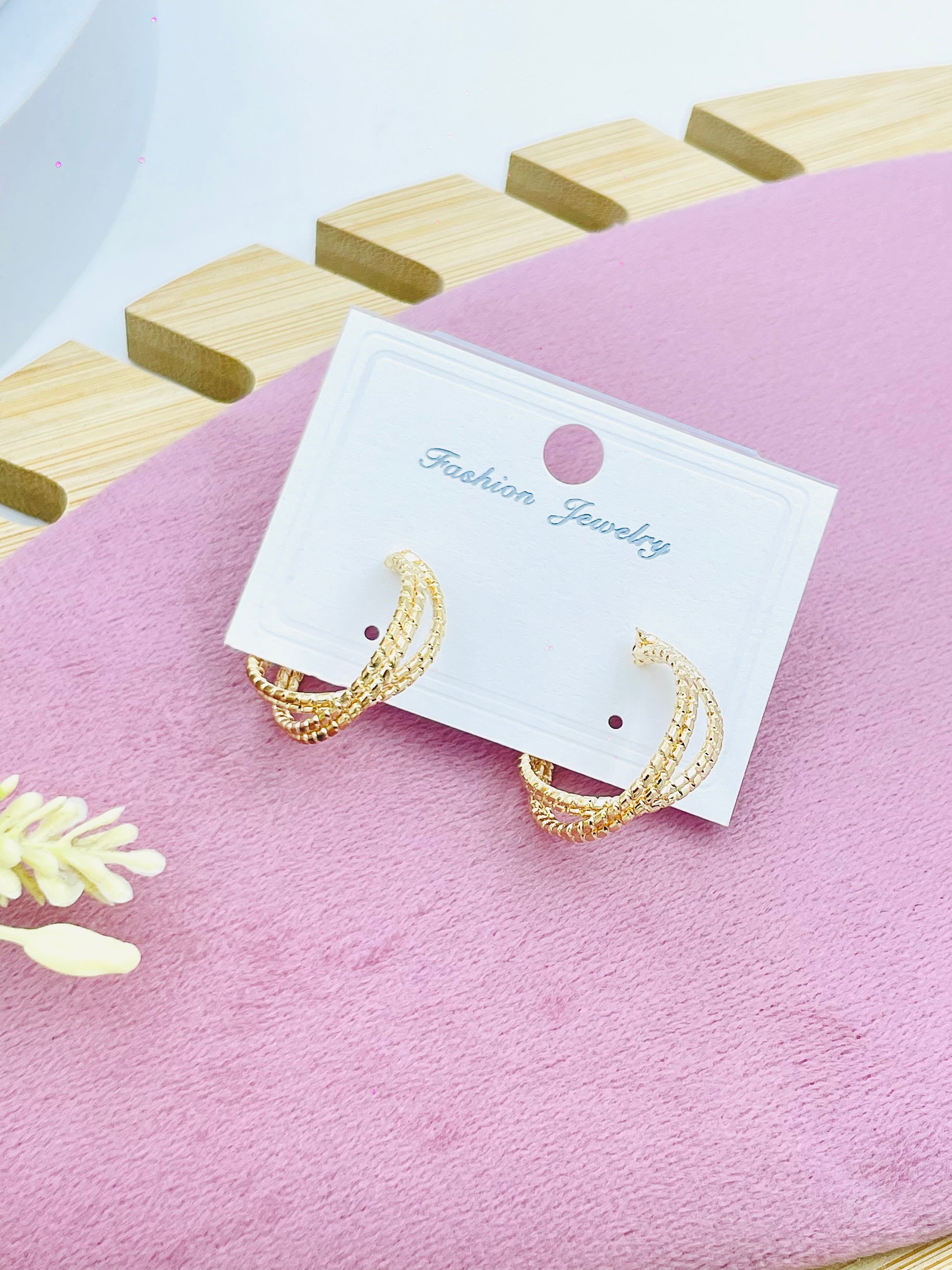 Elegant Gold Tone Hoop Earrings