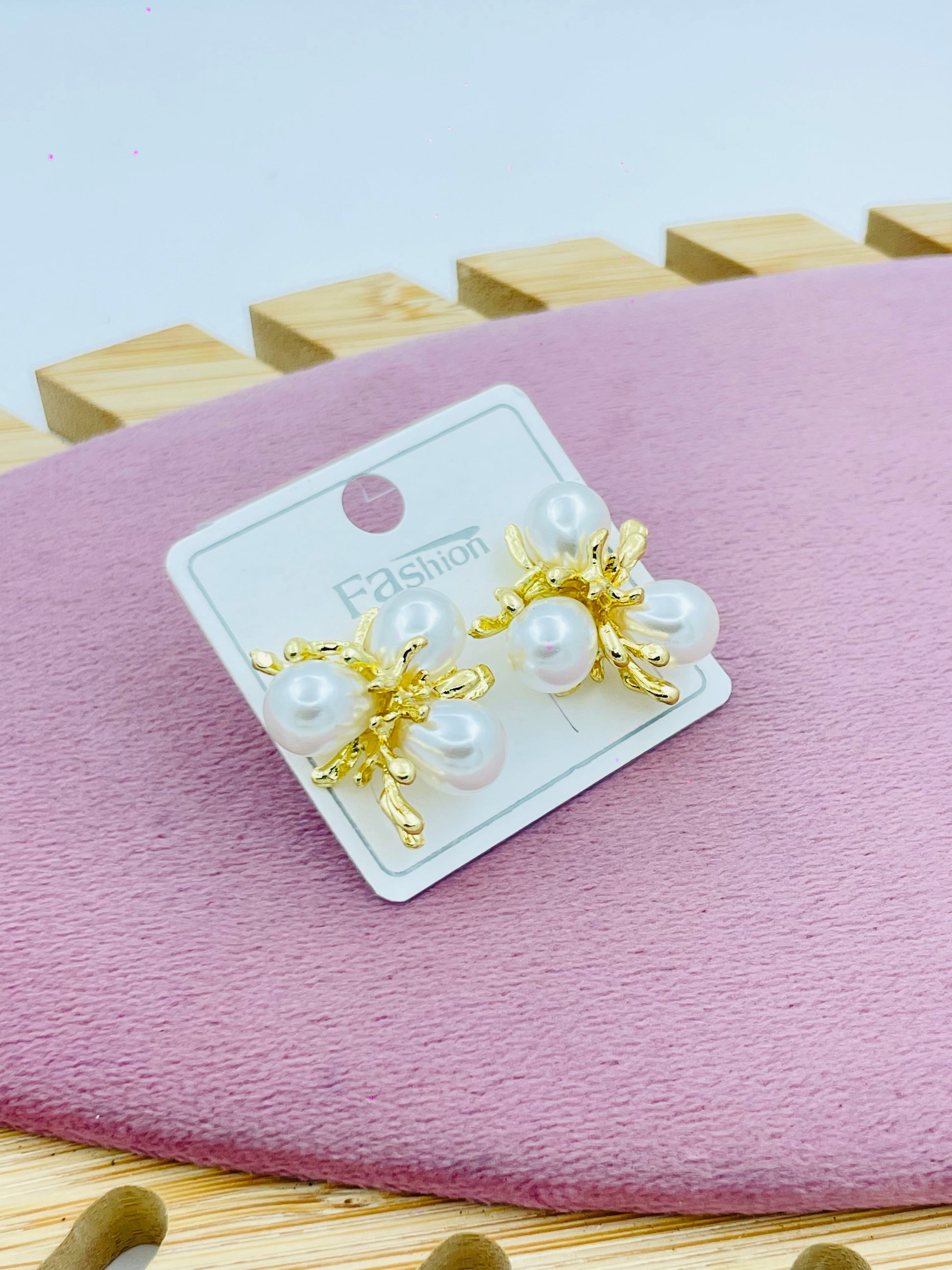 Elegant Gold Pearl Flower Earrings