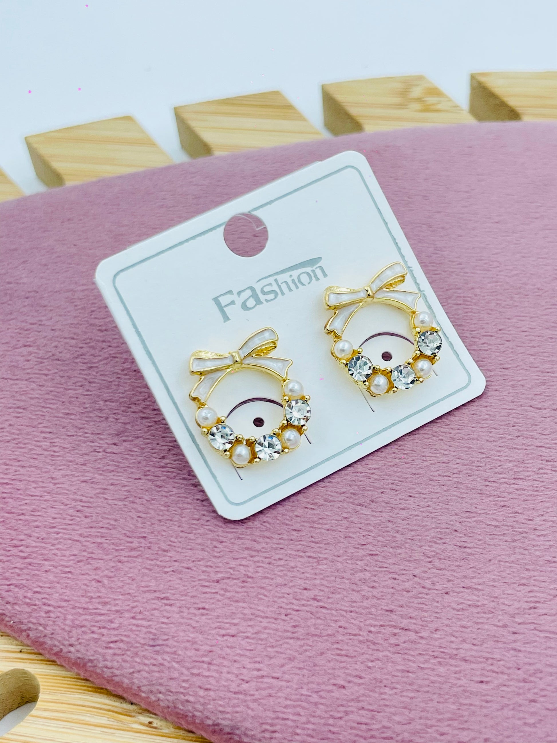 Elegant Bowknot Pearl Crystal Earrings