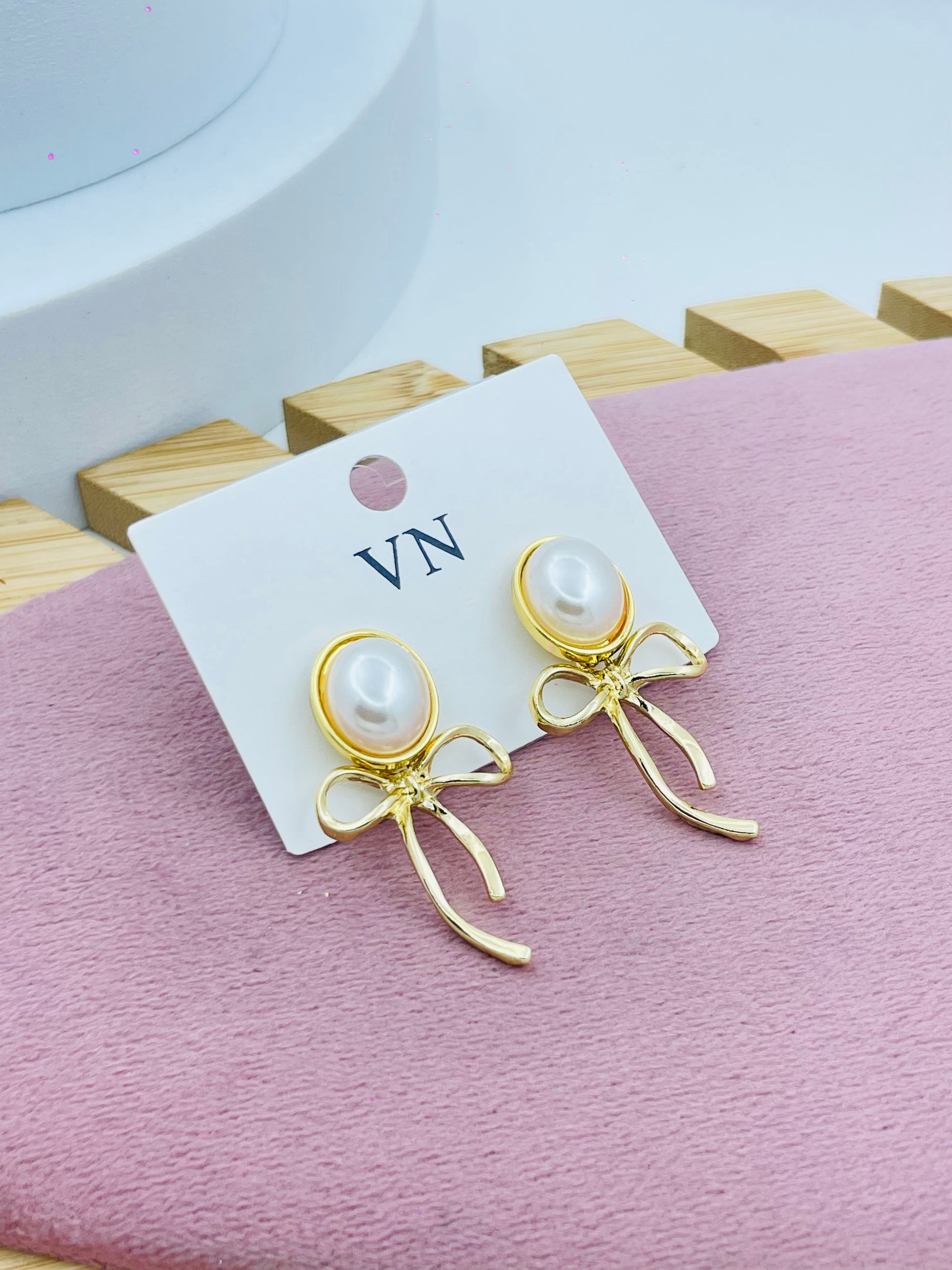 Elegant Pearl Bow Earrings  Gold