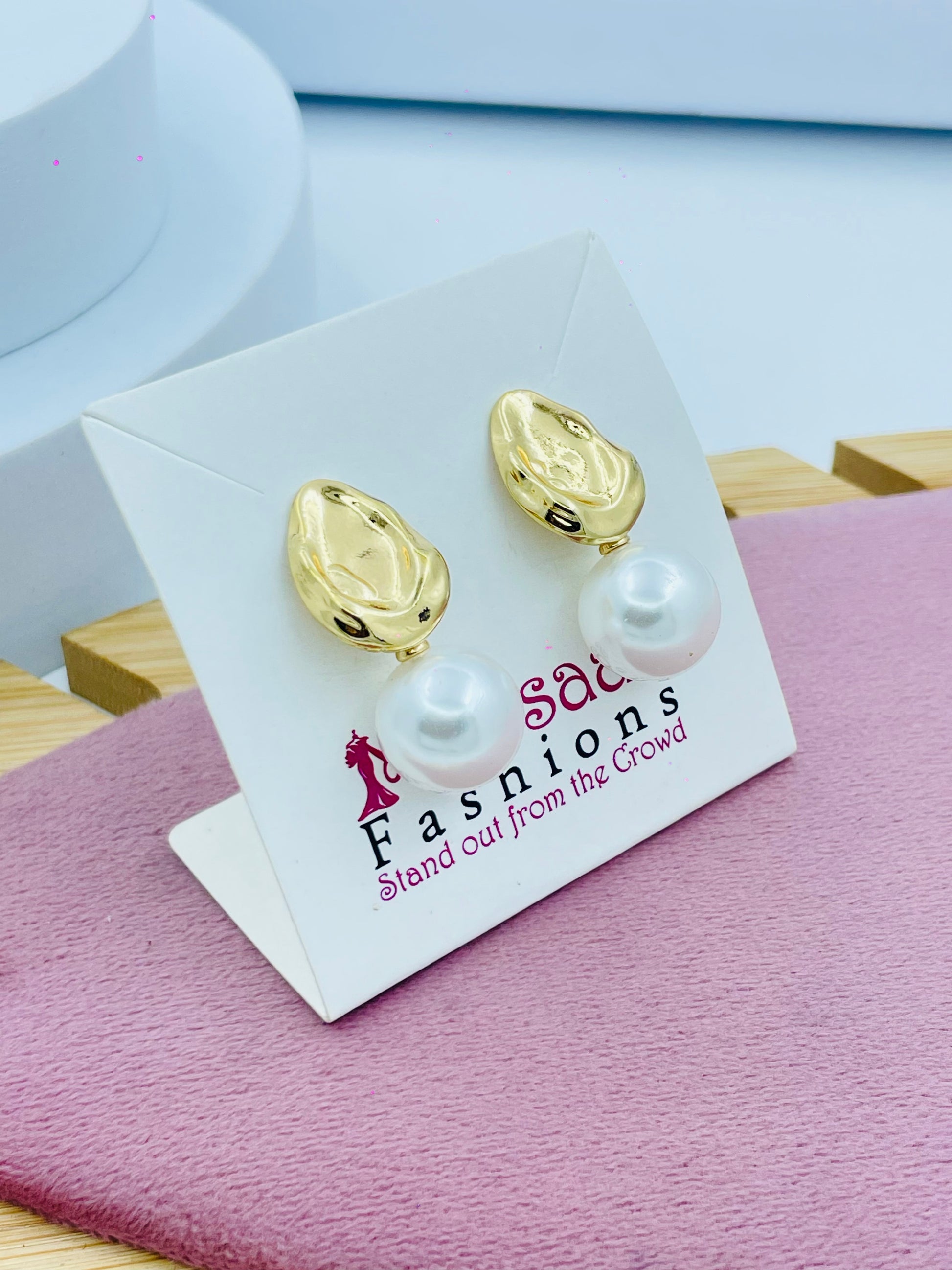 Gold and Pearl Earrings  Elegant Jewelry