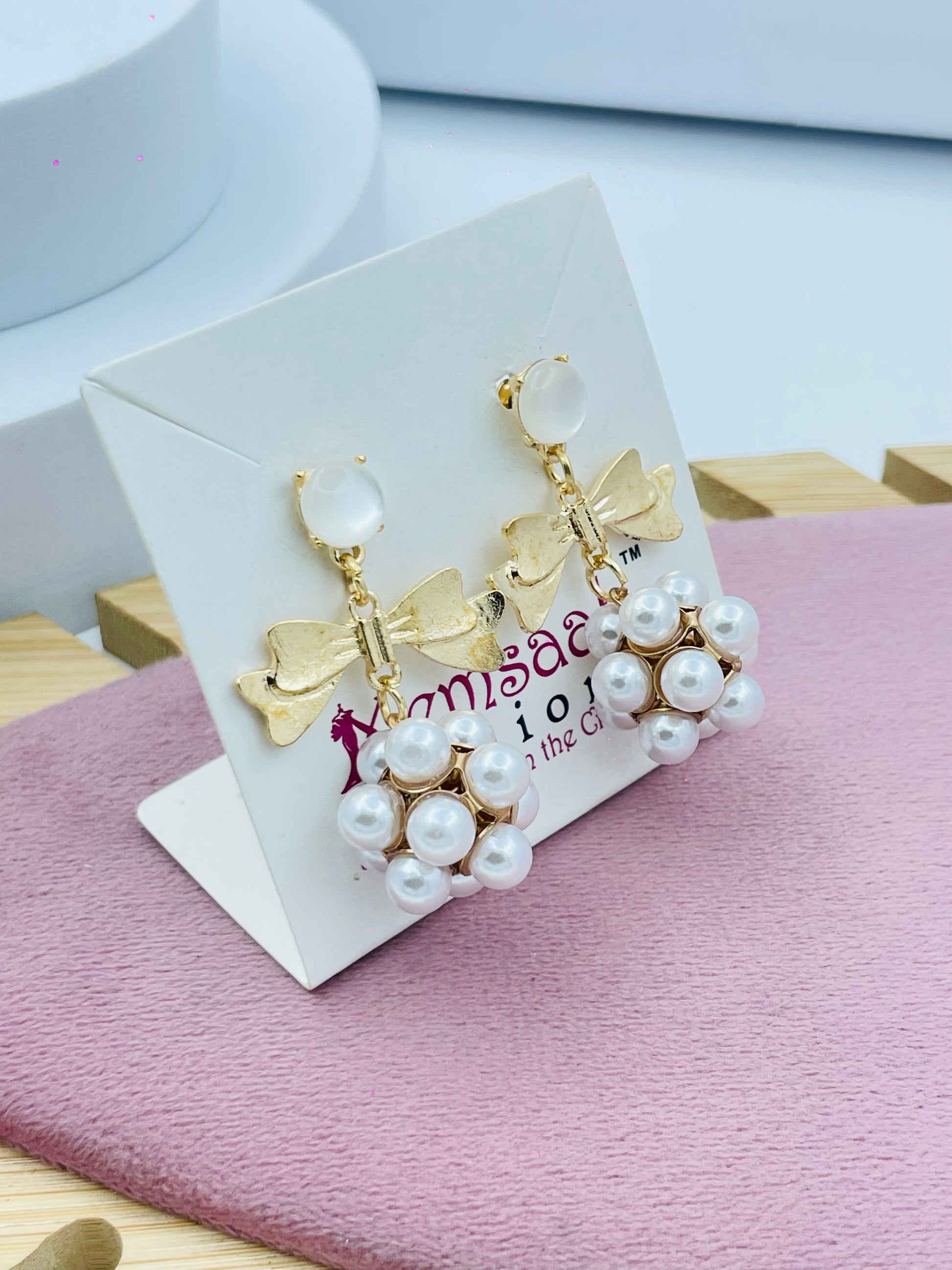 Elegant Gold Bow Pearl Cluster Earrings for Women
