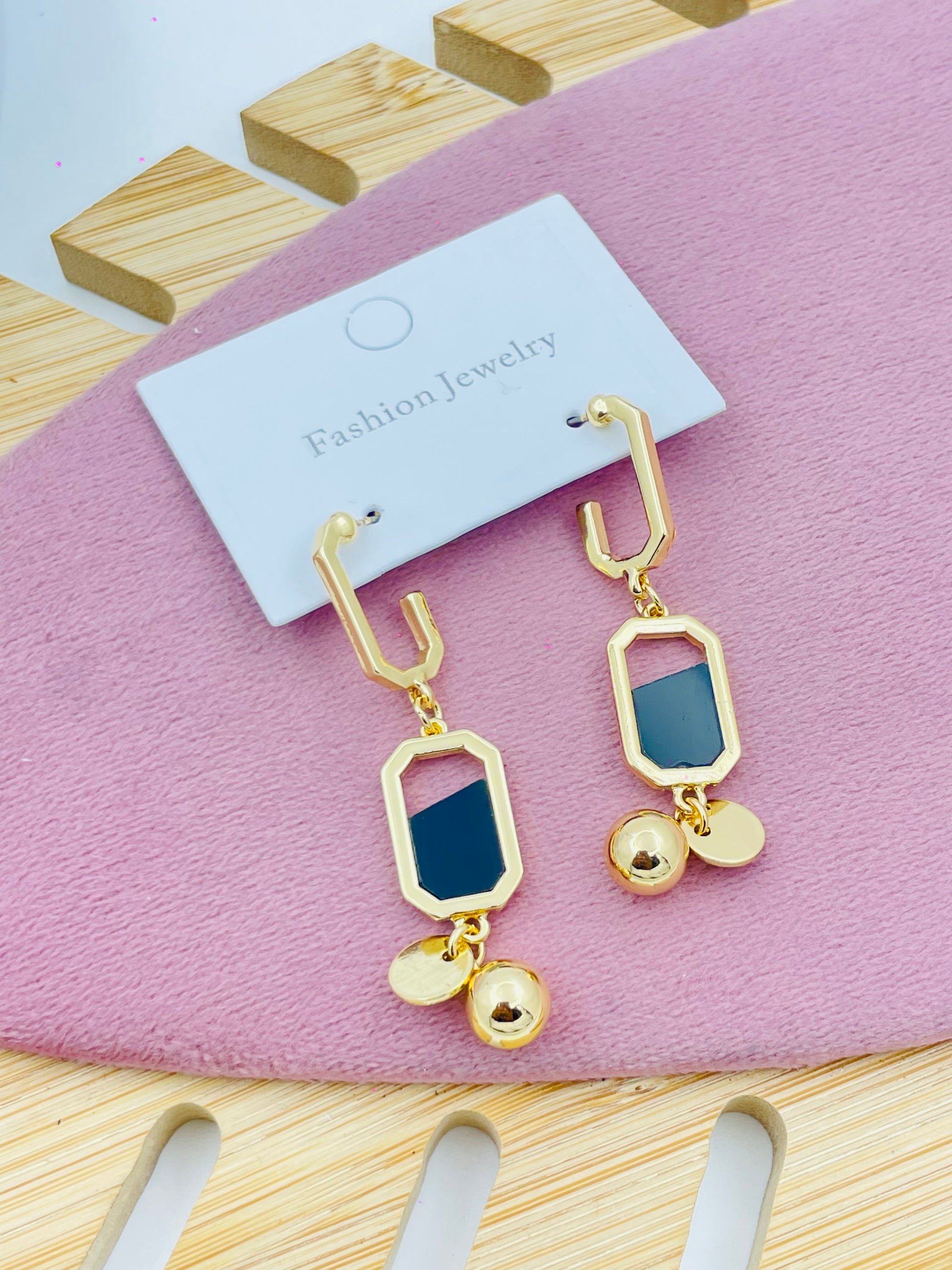 Stylish Geometric Gold Drop Earrings