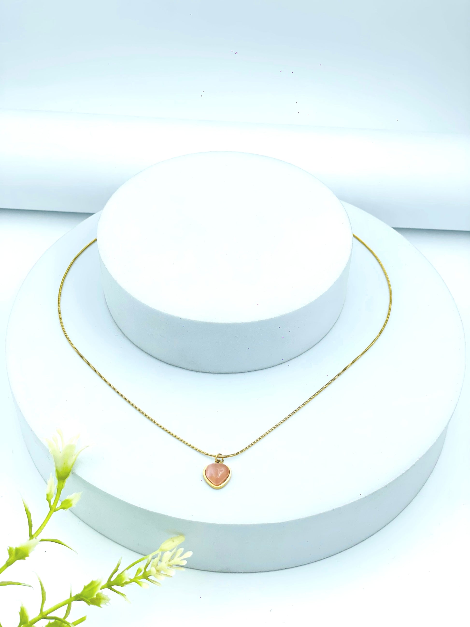 Elegant Gold Heart Pendant Necklace  Timeless Design