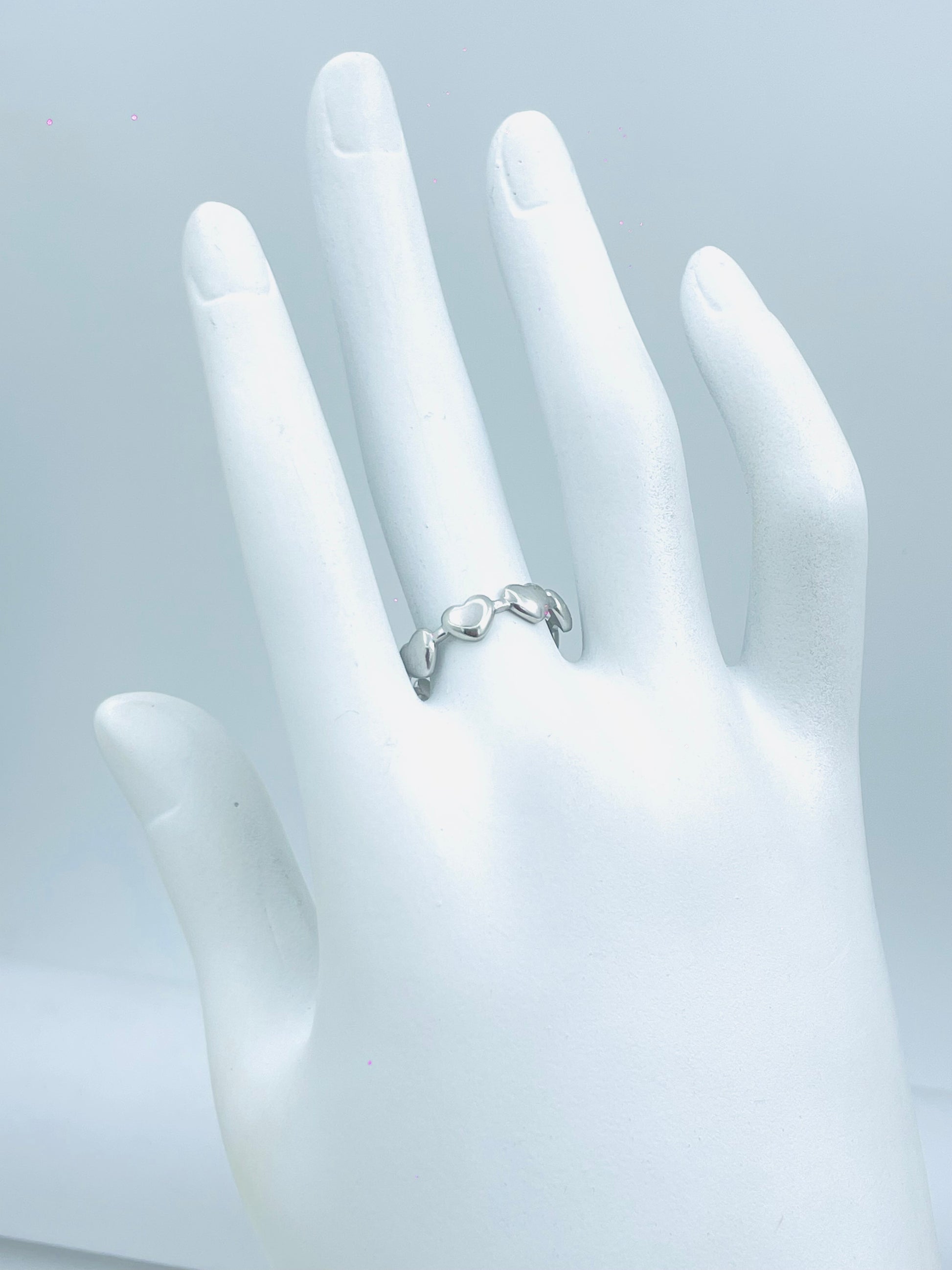 Elegant Silver Heart Chain Ring  Perfect for Any Occasion