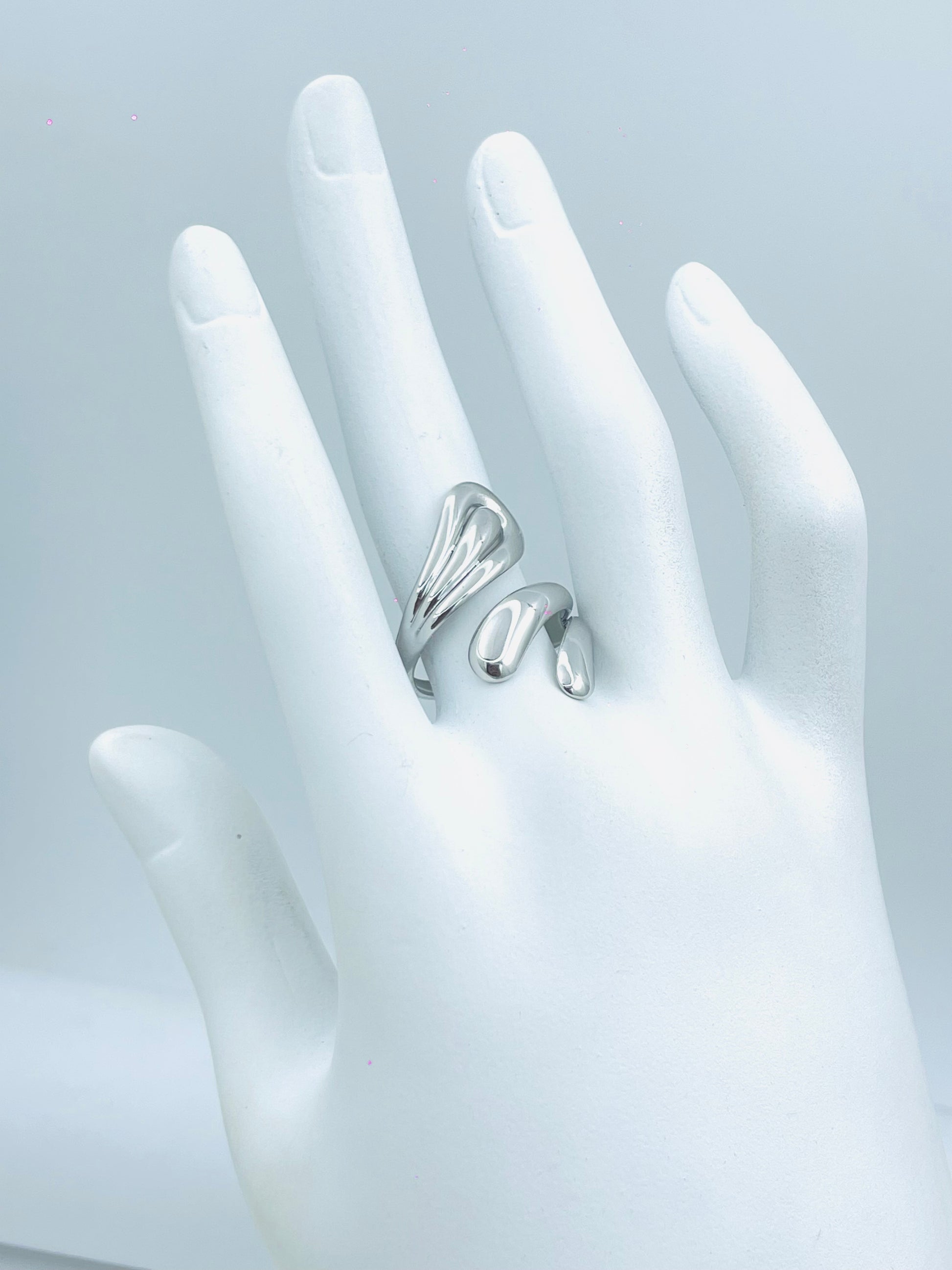 Elegant Modern Silver Wrap Ring  Stylish Jewelry