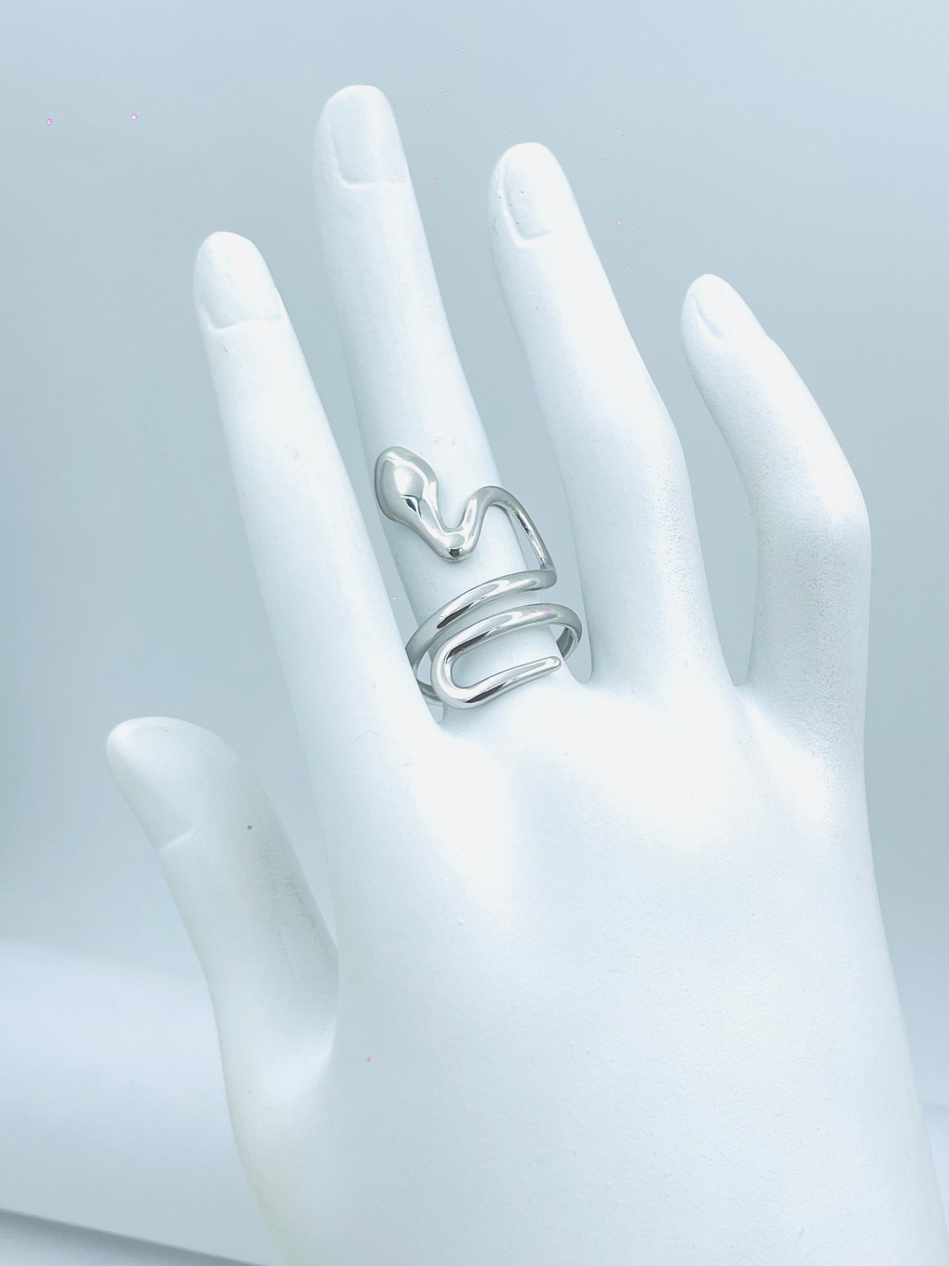 Elegant Modern Silver Wave Ring Set  Stylish Jewelry