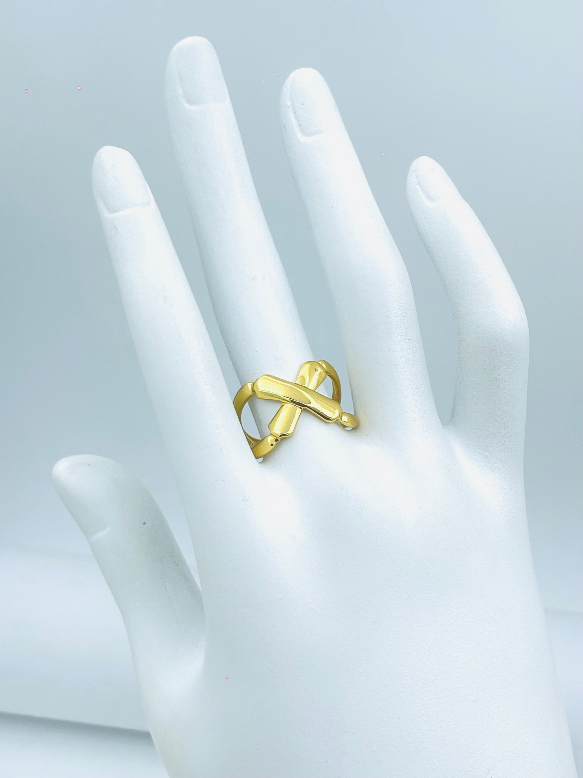 Elegant Gold Infinity Knot Ring  Timeless Design