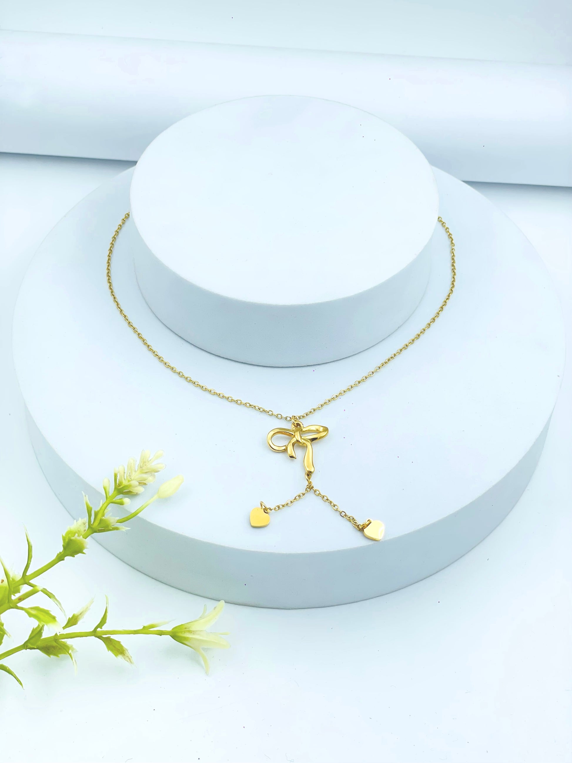 Elegant Gold Infinity Heart Necklace