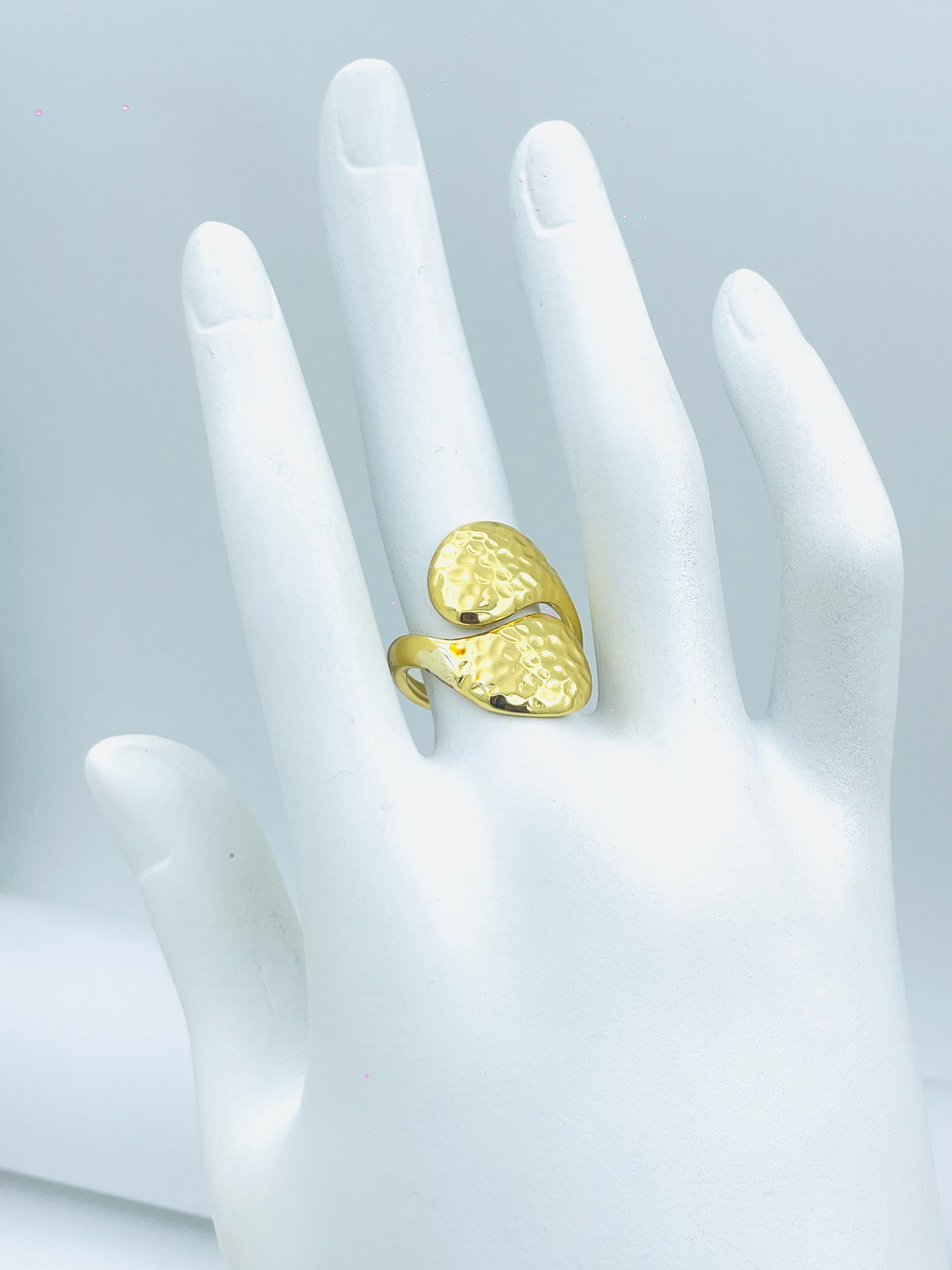 Elegant Gold Hammered Leaf Ring  Unique Design