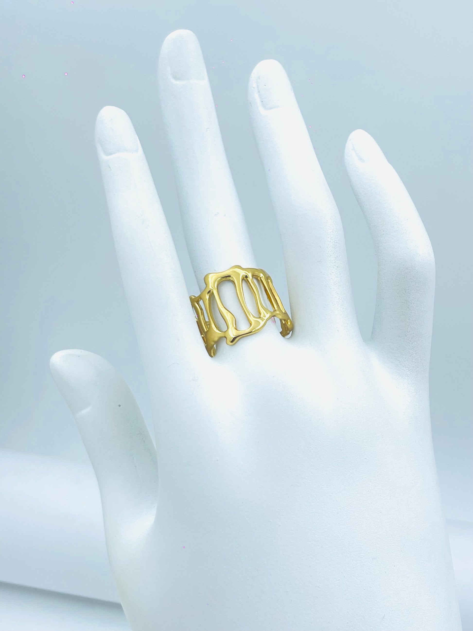 Elegant Gold Abstract Wave Ring  Unique Design