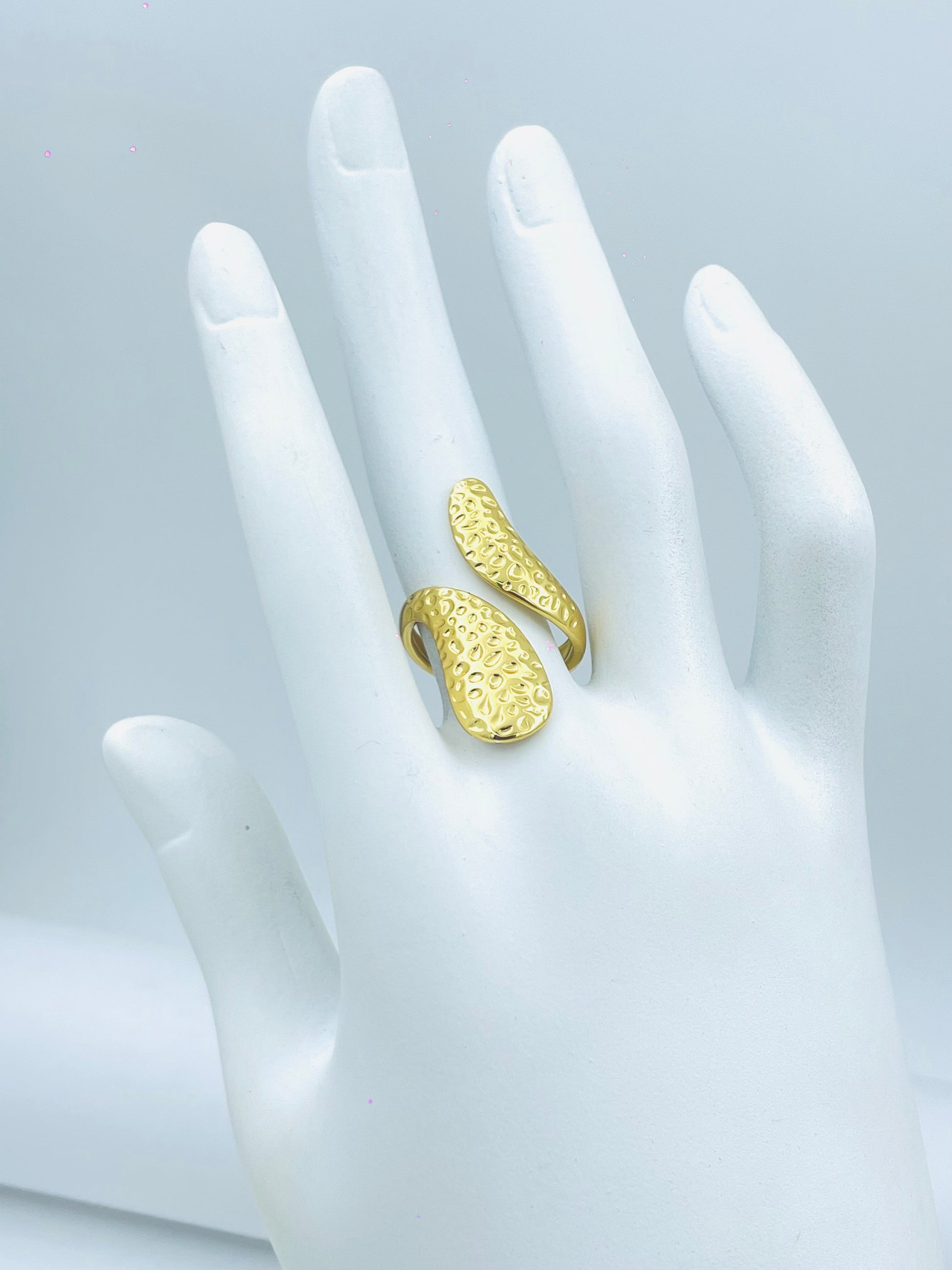 Elegant Textured Gold Adjustable Ring