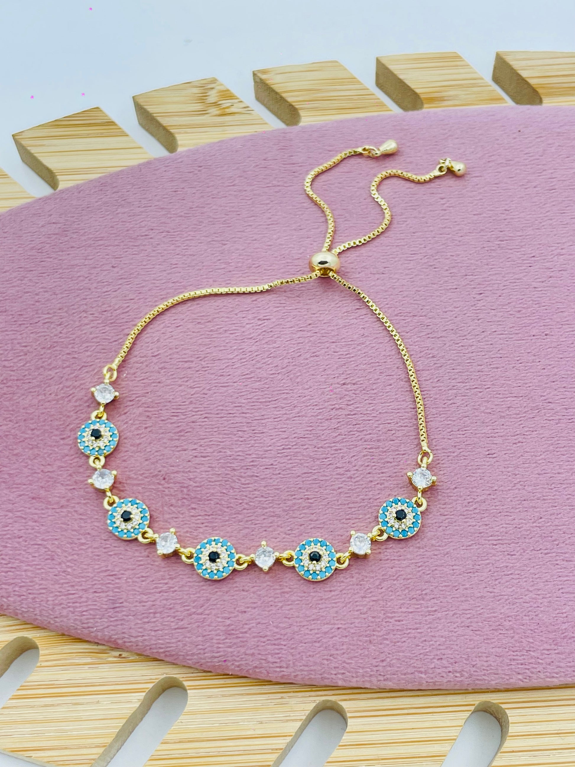 Stylish Gold Evil Eye Necklace for Protection