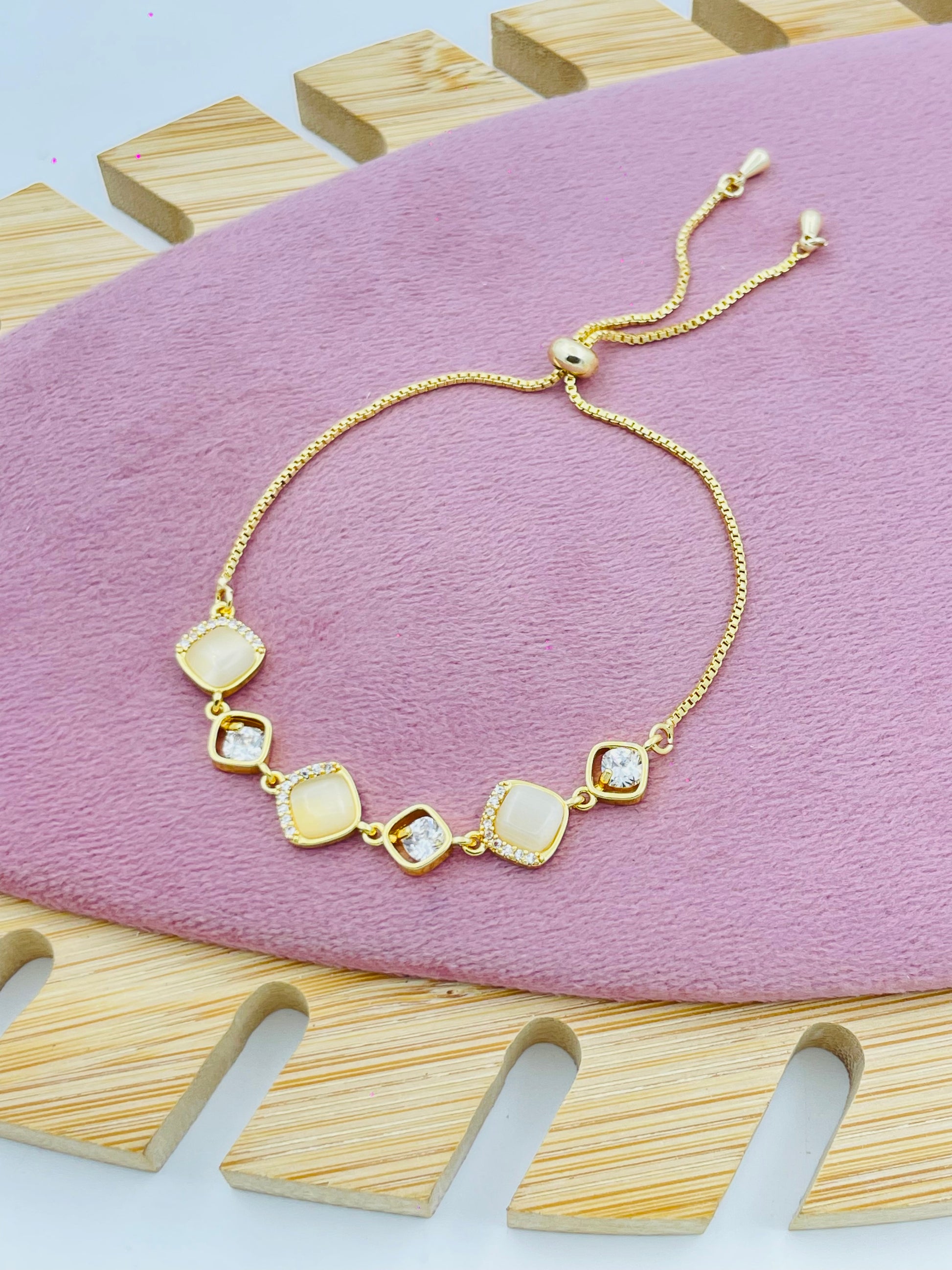 Elegant Gold Chain Bracelet with White Stones
