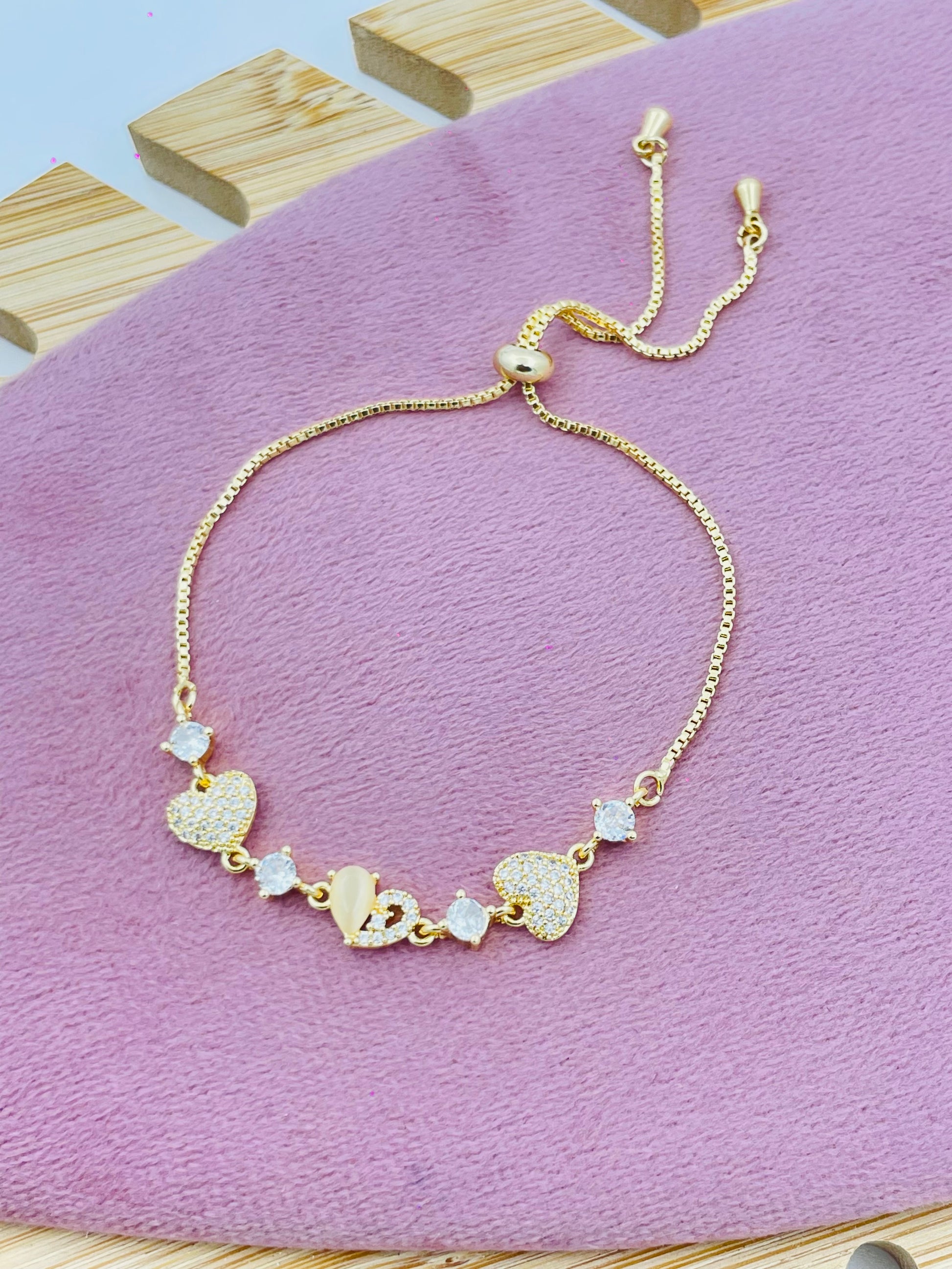 Gold Heart Charm Bracelet  Elegant Jewelry for Every Occasion