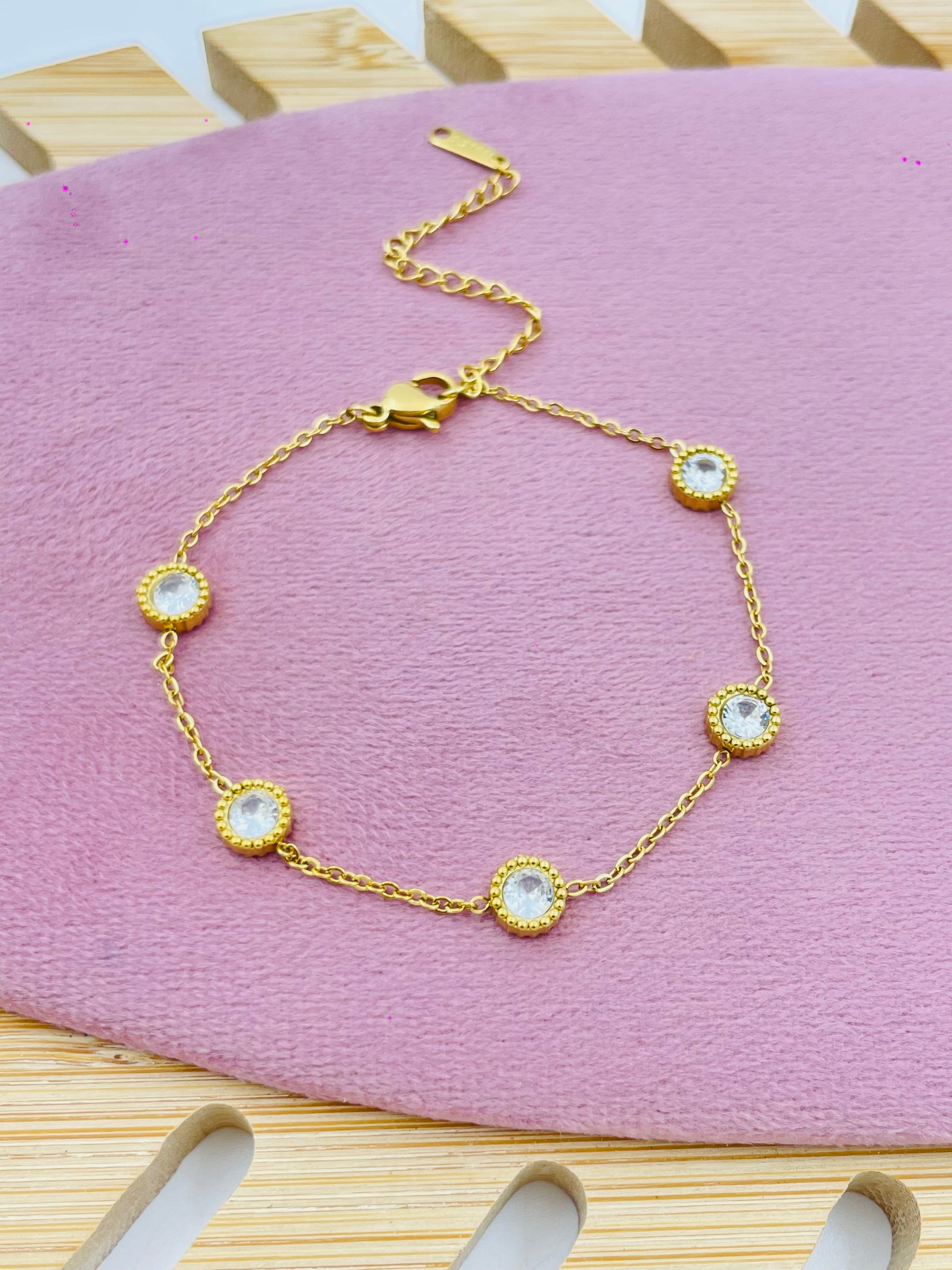 Elegant Gold Chain Bracelet with Crystal Accents
