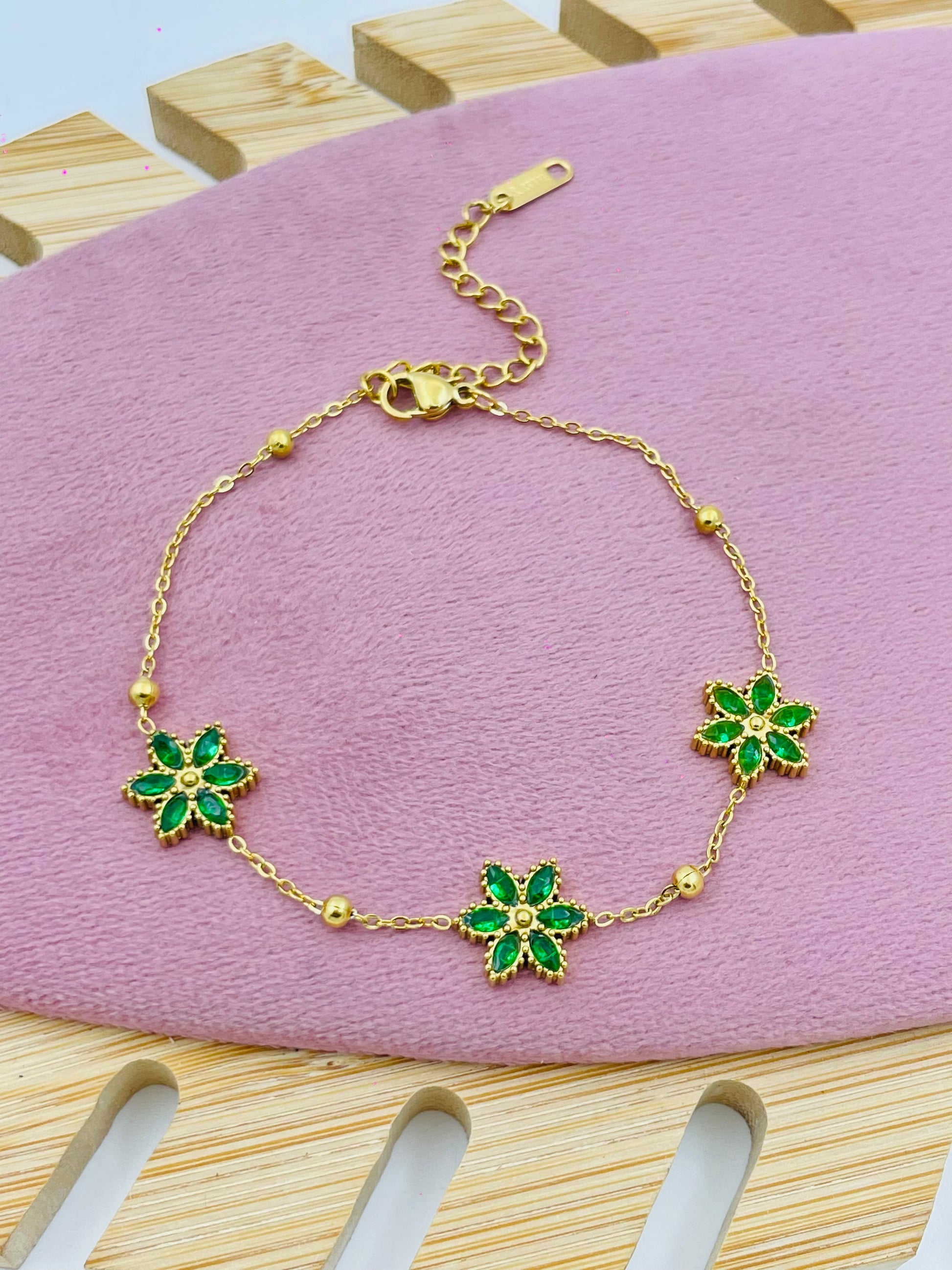 Elegant Gold Chain Bracelet with Green Flower Charms