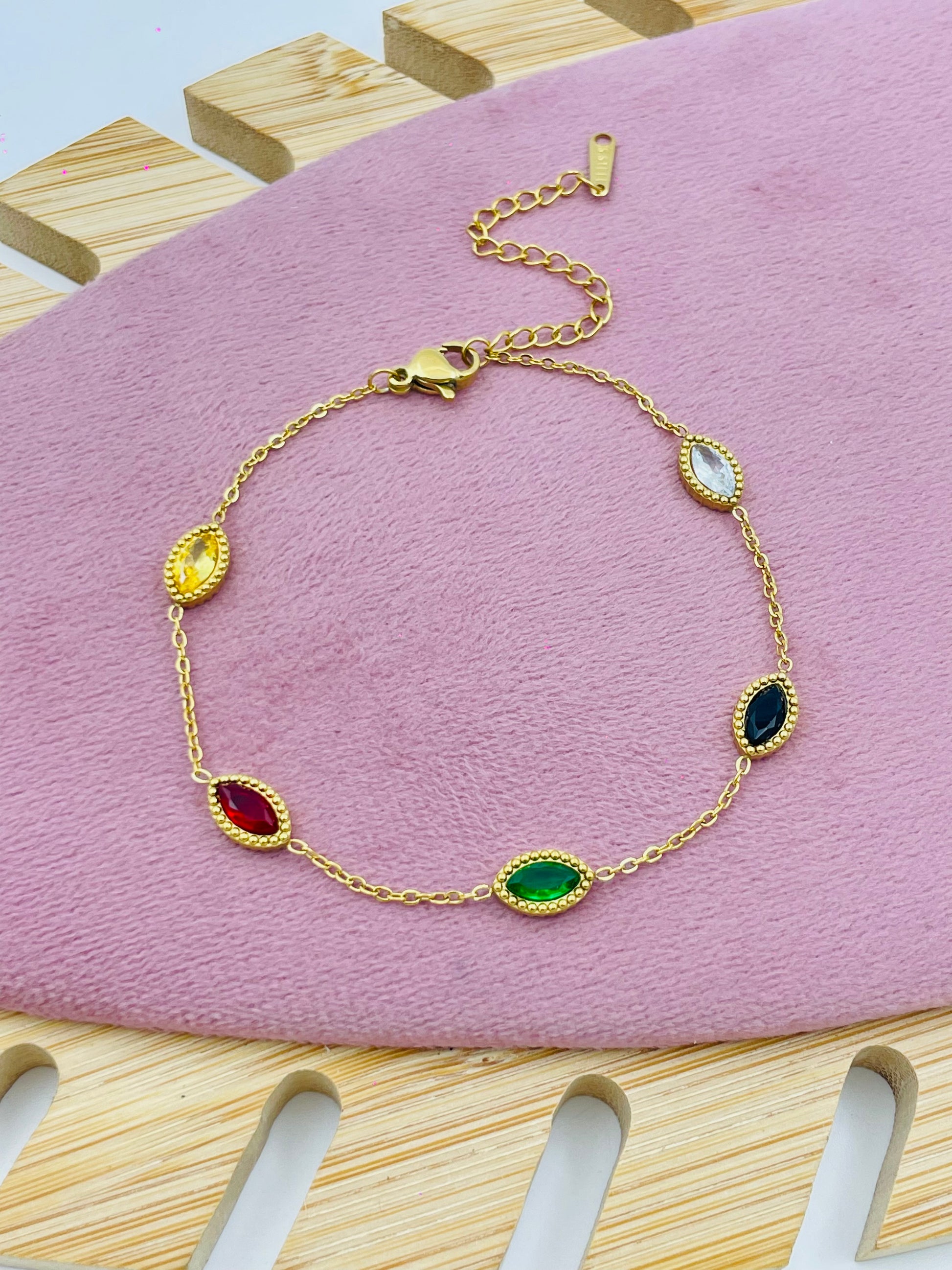 Elegant Gold Chain Bracelet with MultiColored Gemstones
