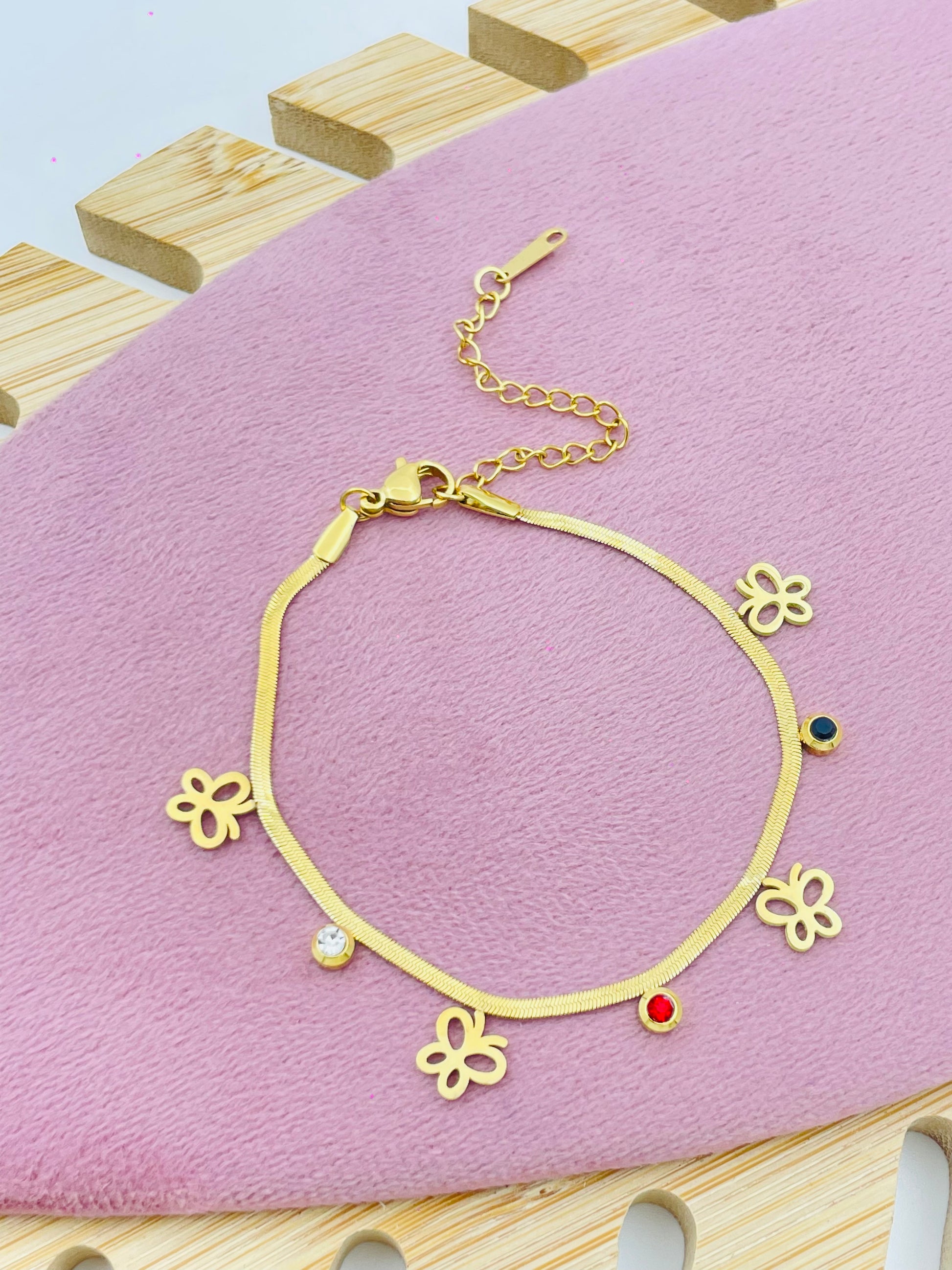 Elegant Gold Flower Charm Bracelet with Colorful Stones