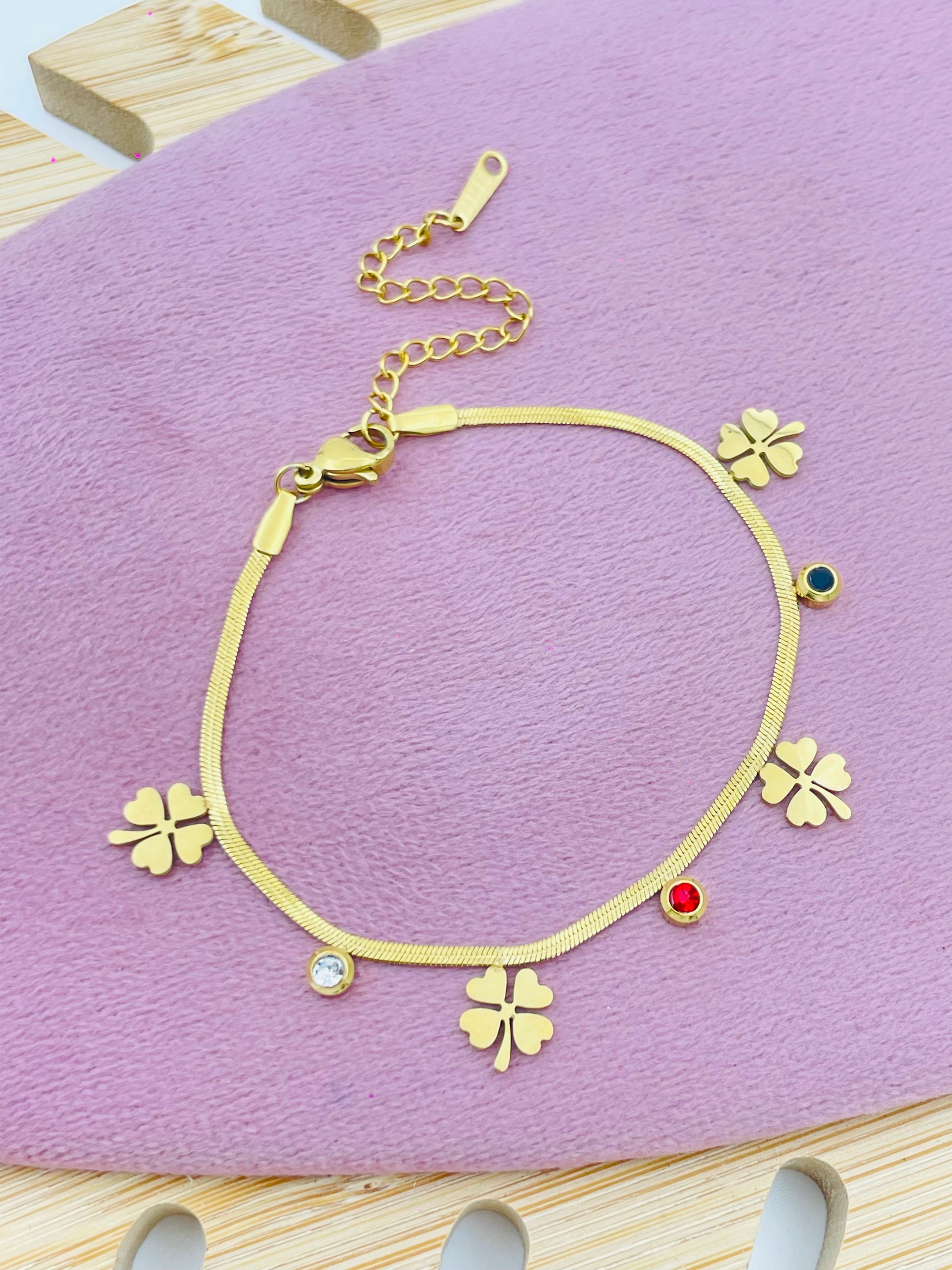 Elegant Four Leaf Clover Gold Bracelet with Colorful Gemstones