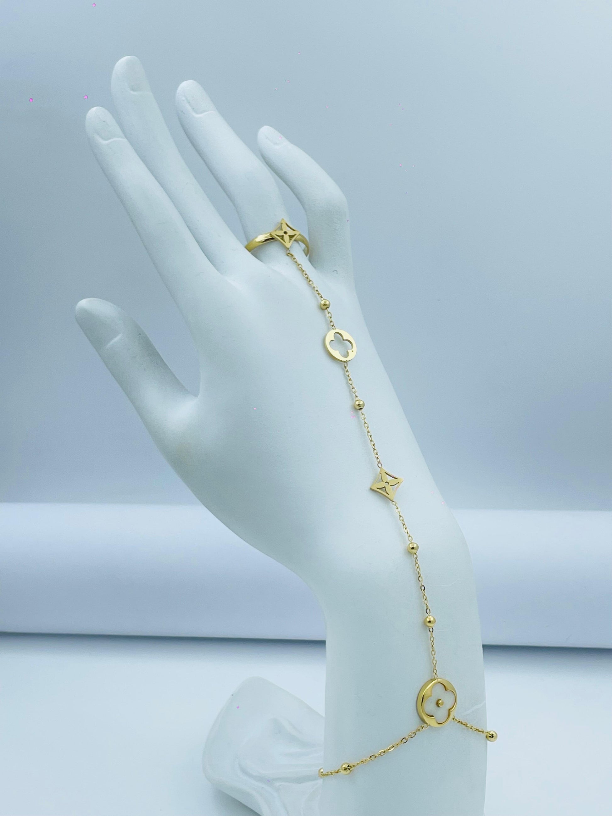 Elegant Gold Hand Harness Bracelet with Ring – Fashion Jewelry