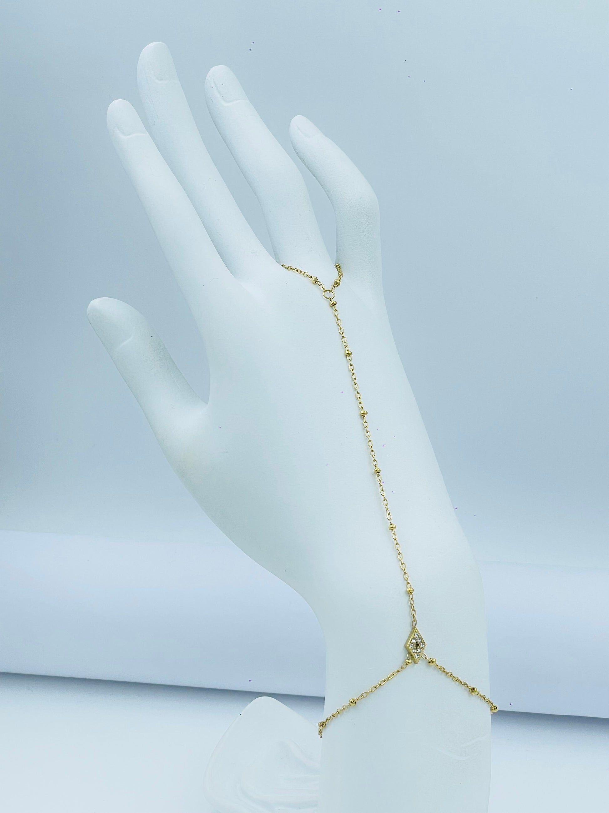 Elegant Gold Chain Hand Harness